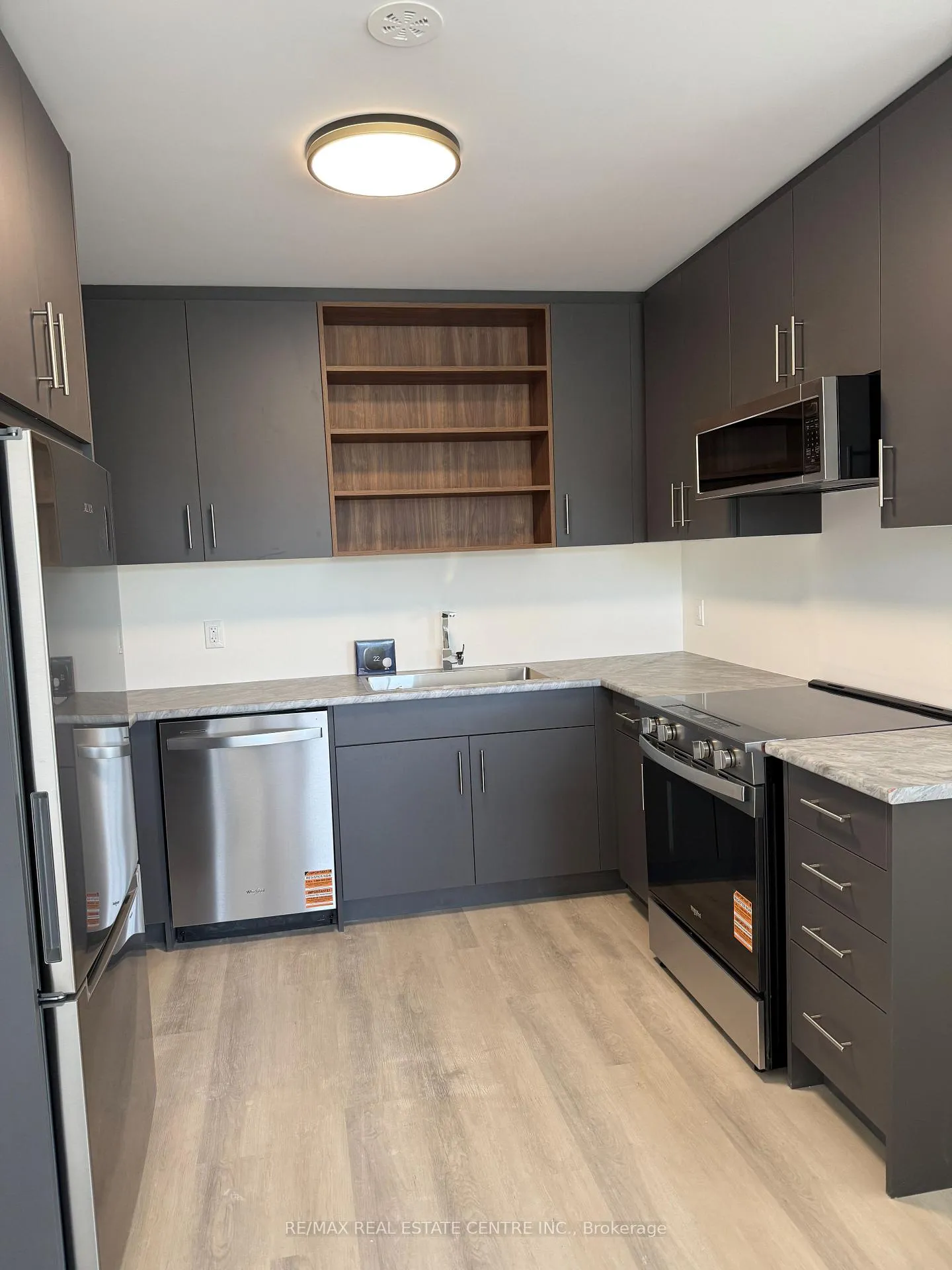 Photo 4 of 102 Everett Common, St. Catharines, Oakdale — HOMEH