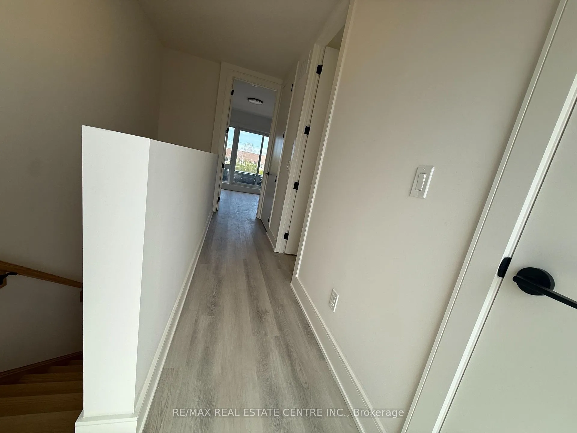 Photo 12 of 102 Everett Common, St. Catharines, Oakdale — HOMEH