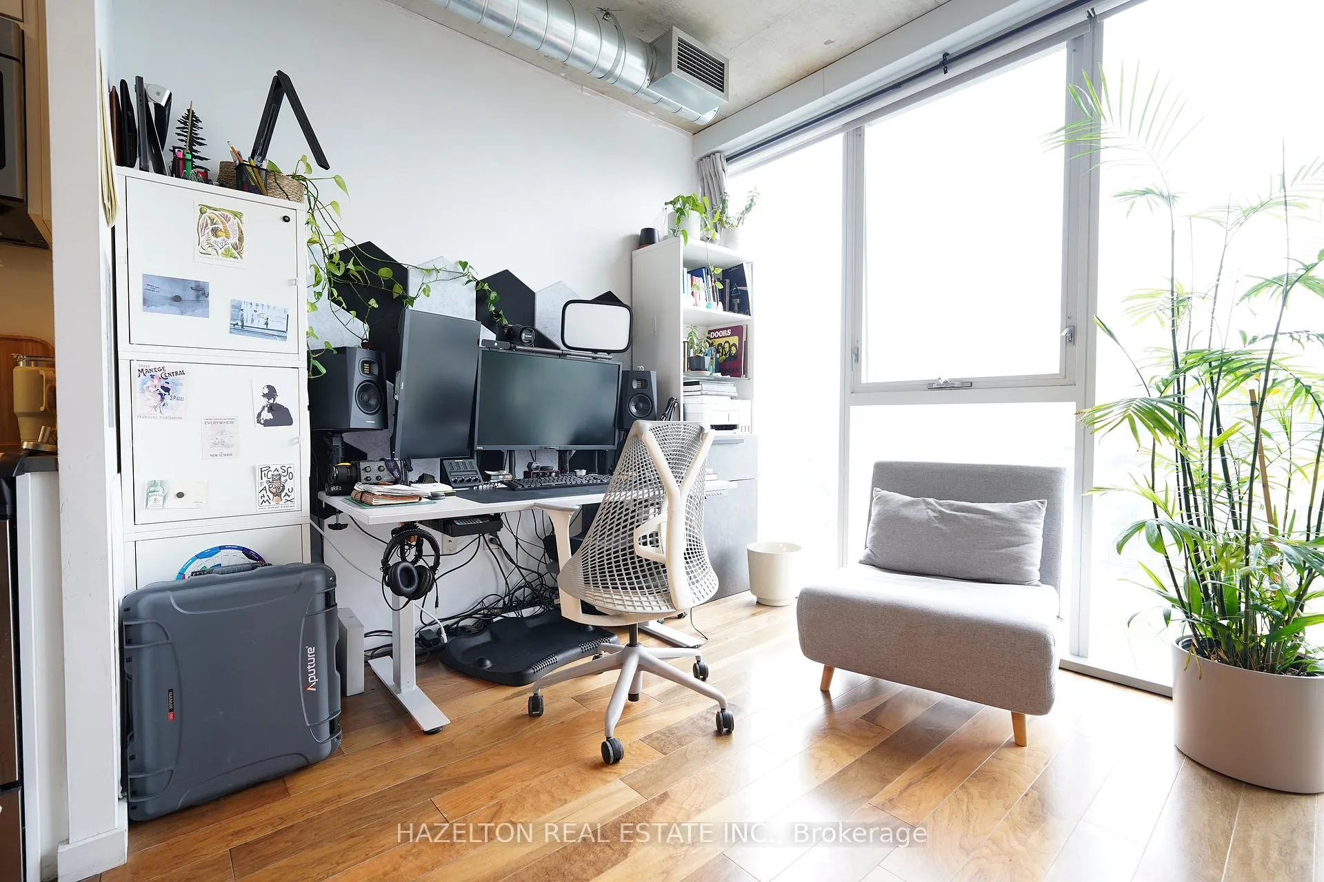 Photo 6 of Unit 423, 32 Trolley Crescent, Toronto, Moss Park — HOMEH
