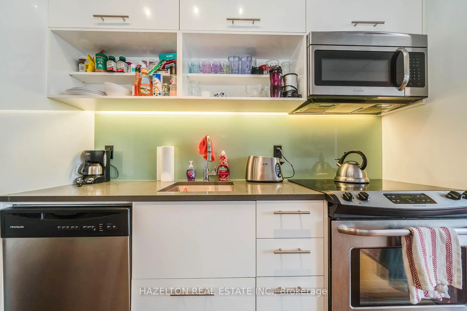 Photo 7 of Unit 423, 32 Trolley Crescent, Toronto, Moss Park — HOMEH