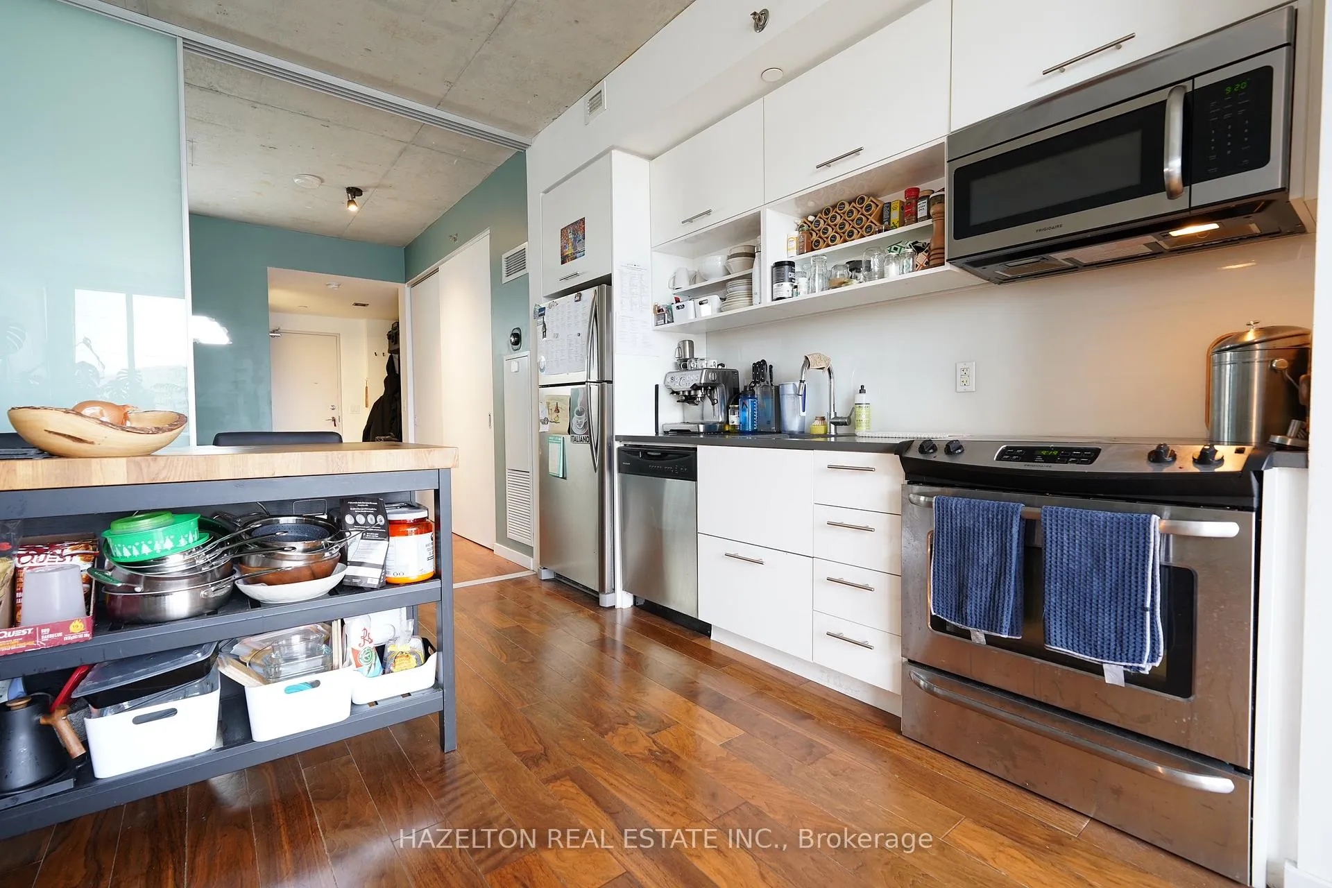 Photo 8 of Unit 423, 32 Trolley Crescent, Toronto, Moss Park — HOMEH