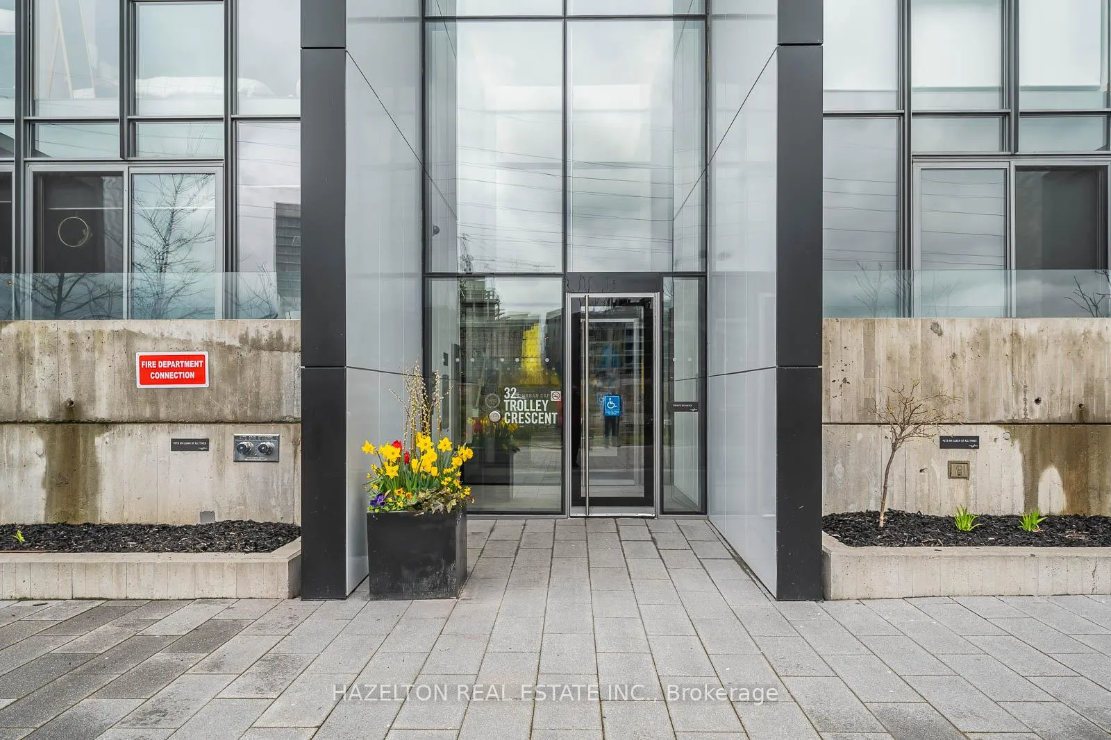 Photo 25 of Unit 423, 32 Trolley Crescent, Toronto, Moss Park — HOMEH
