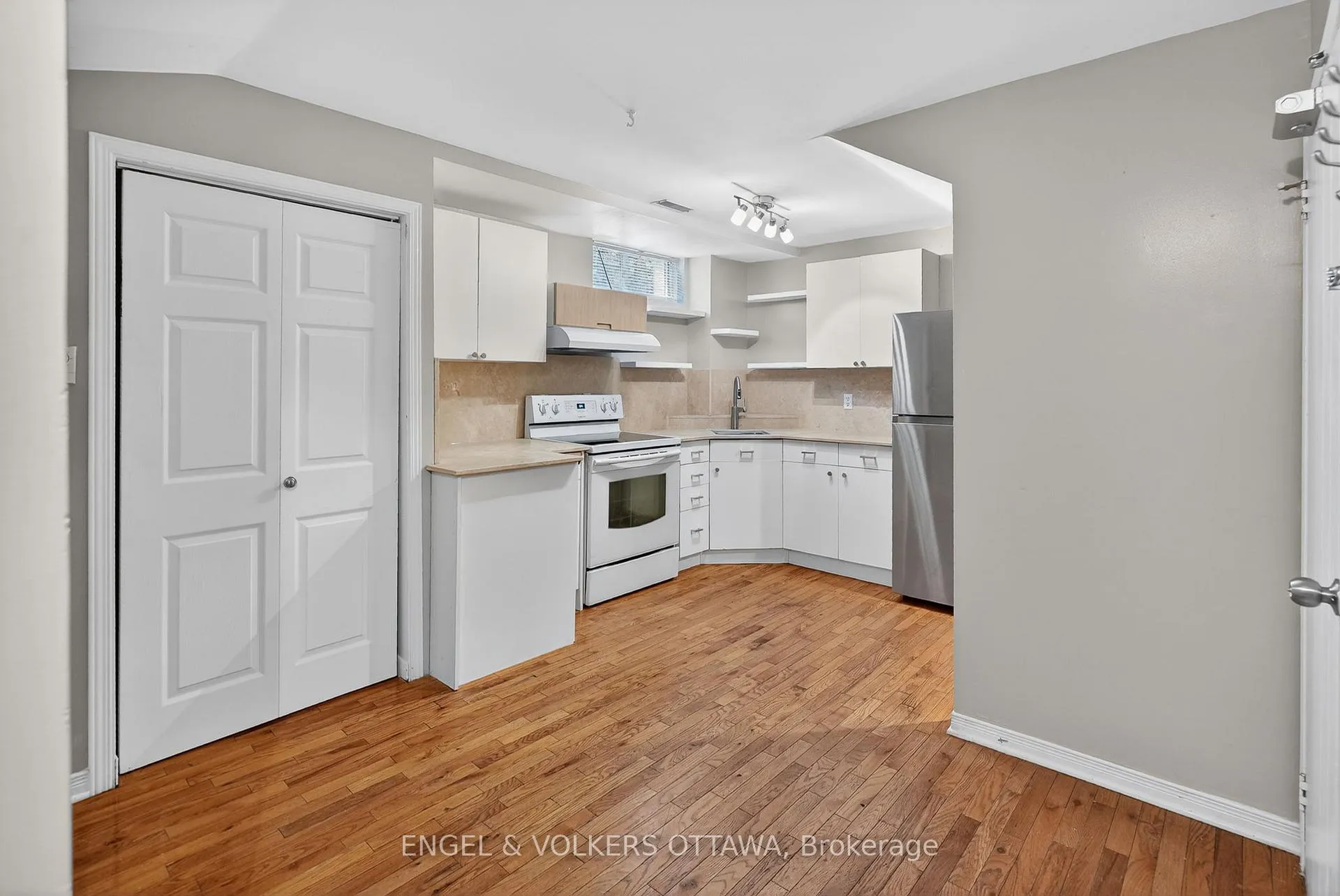 Photo 9 of Unit 3, 541 Evered Avenue, Ottawa, Westboro/Hampton Park — HOMEH