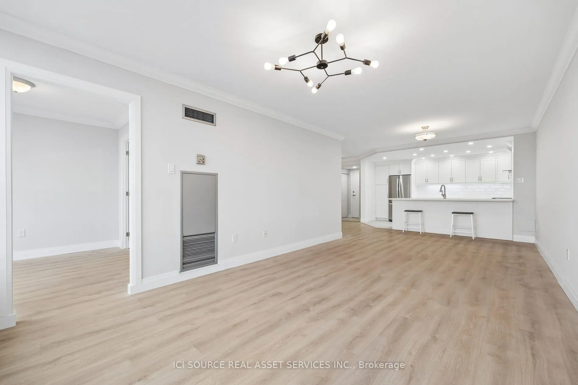 Photo 10 of Unit 1003, 7601 Bathurst Street, Vaughan, Crestwood-Springfarm-Yorkhill — HOMEH