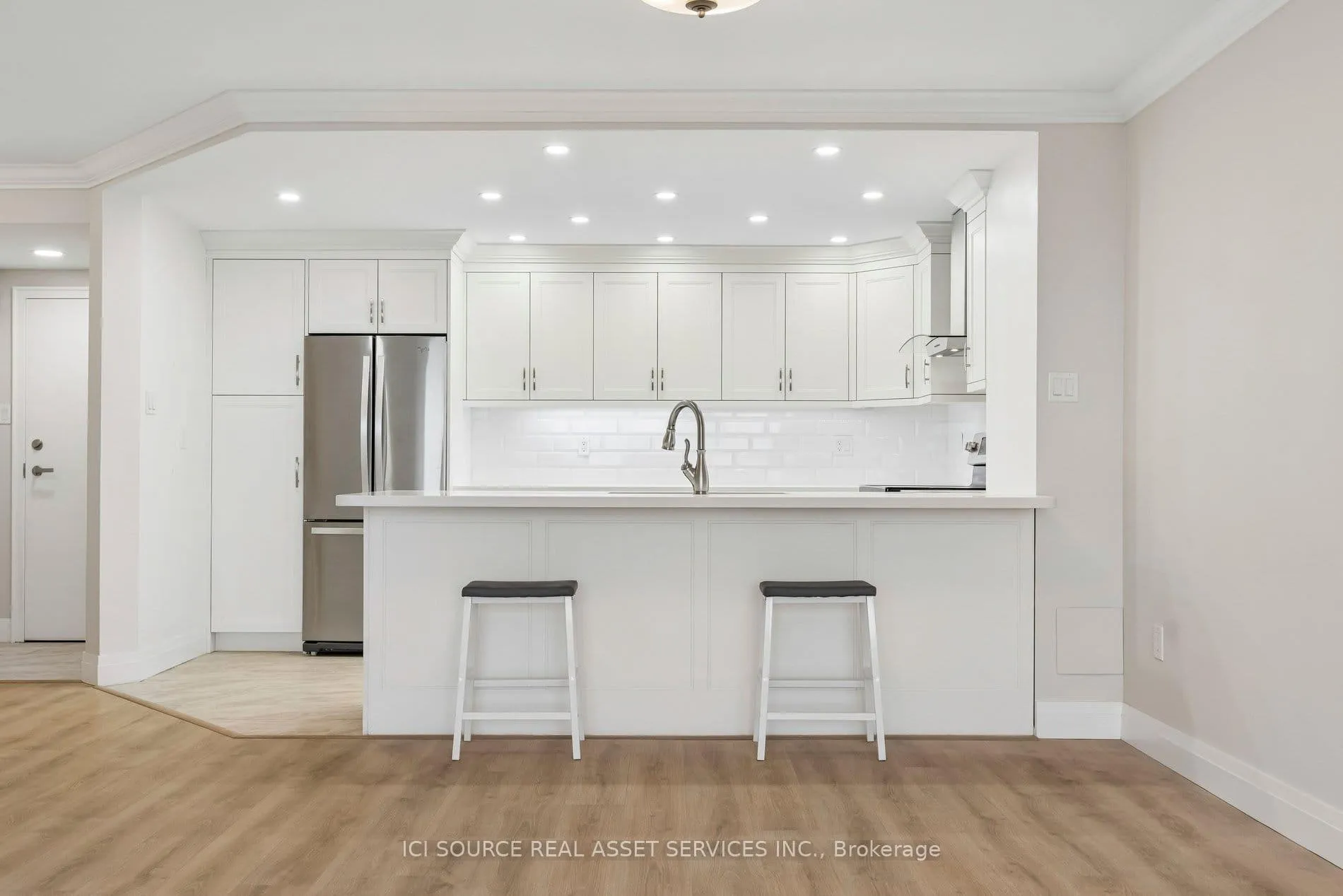 Photo 13 of Unit 1003, 7601 Bathurst Street, Vaughan, Crestwood-Springfarm-Yorkhill — HOMEH