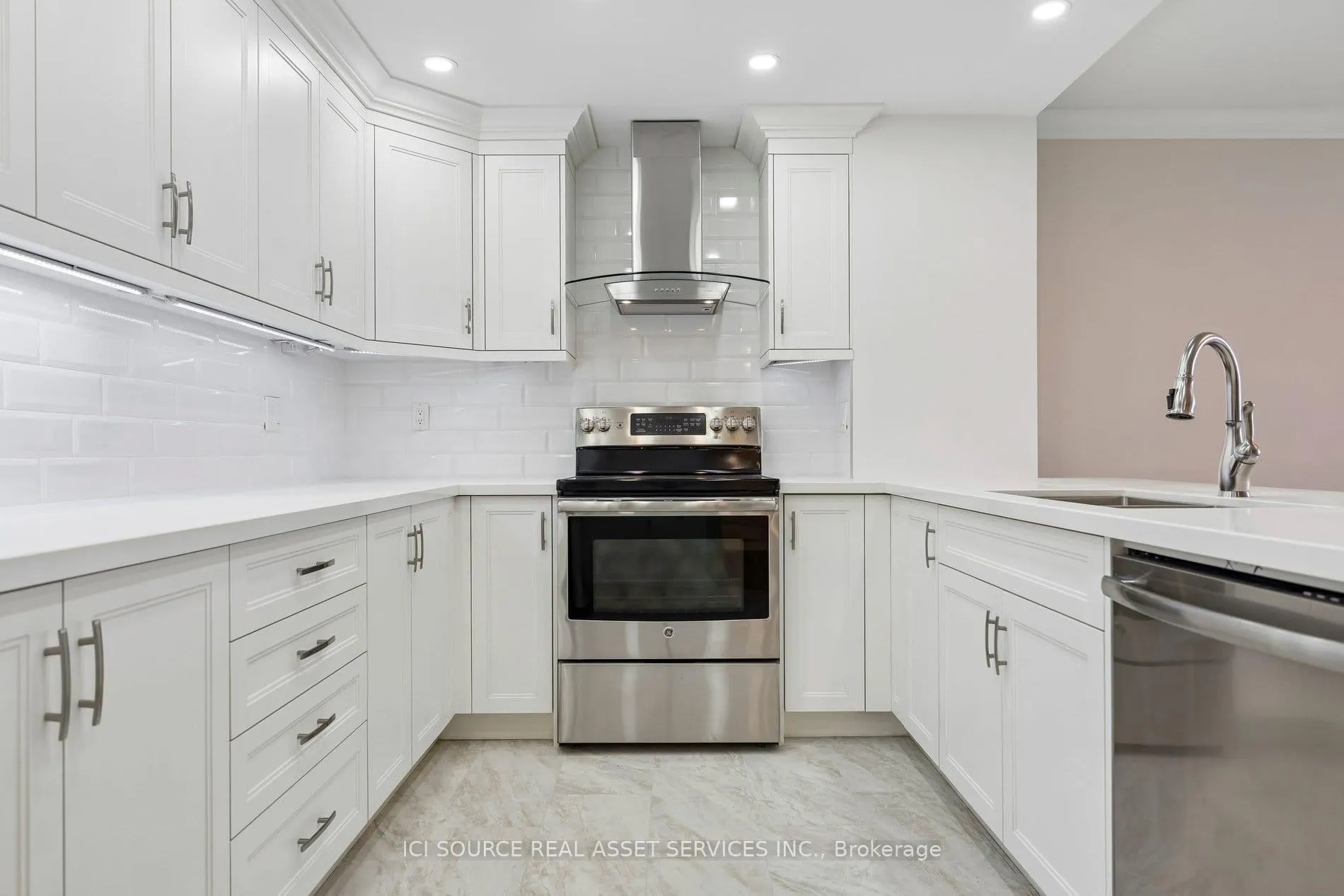 Photo 14 of Unit 1003, 7601 Bathurst Street, Vaughan, Crestwood-Springfarm-Yorkhill — HOMEH
