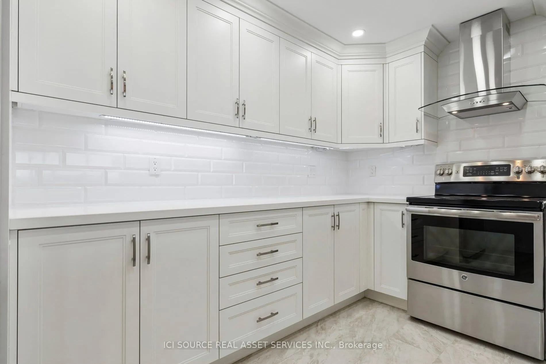 Photo 15 of Unit 1003, 7601 Bathurst Street, Vaughan, Crestwood-Springfarm-Yorkhill — HOMEH