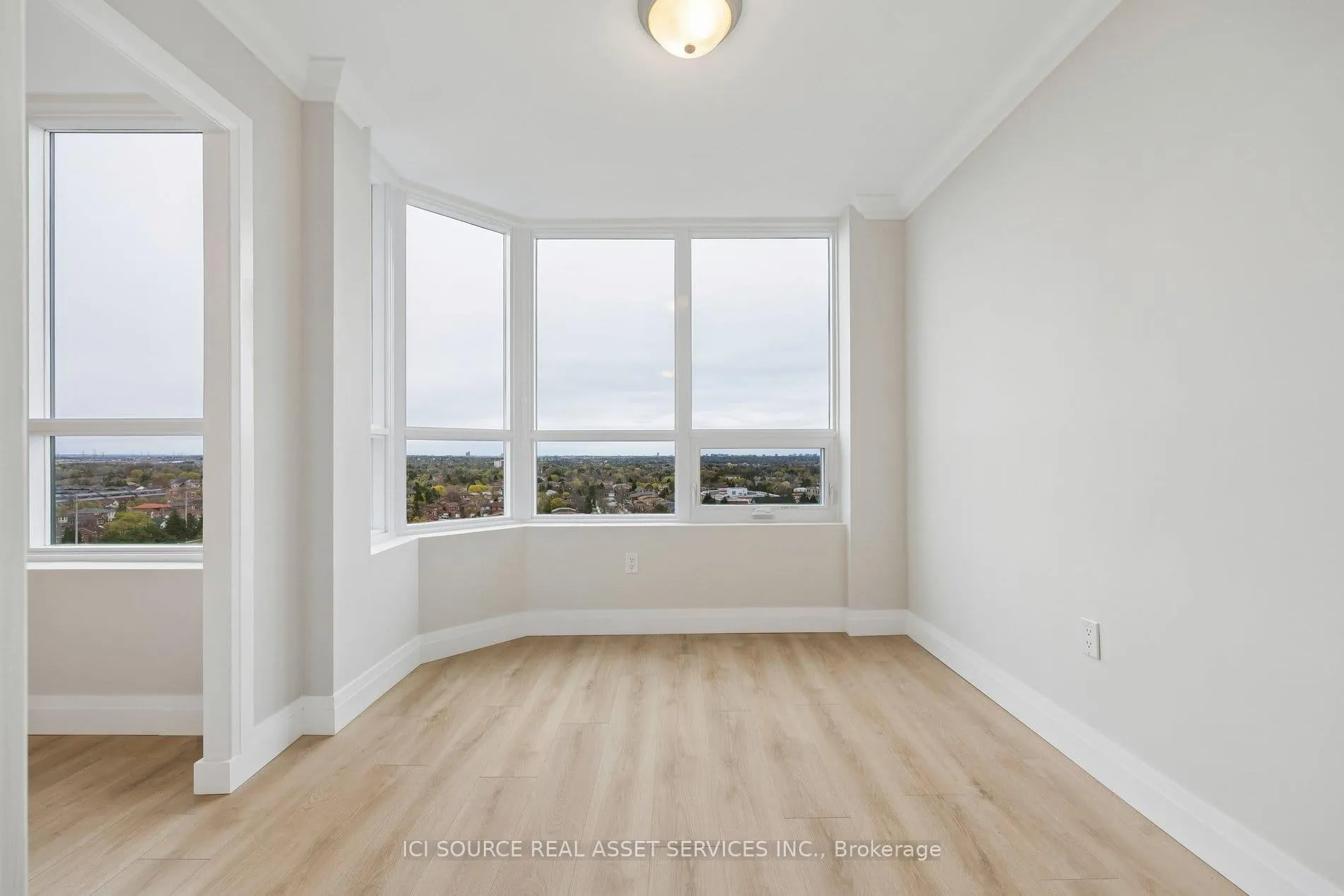 Photo 18 of Unit 1003, 7601 Bathurst Street, Vaughan, Crestwood-Springfarm-Yorkhill — HOMEH