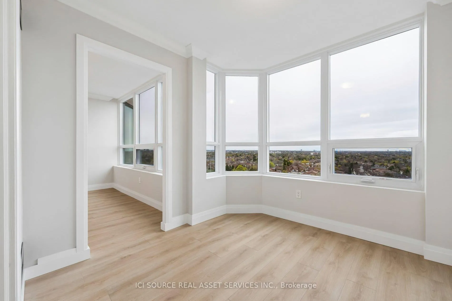 Photo 19 of Unit 1003, 7601 Bathurst Street, Vaughan, Crestwood-Springfarm-Yorkhill — HOMEH