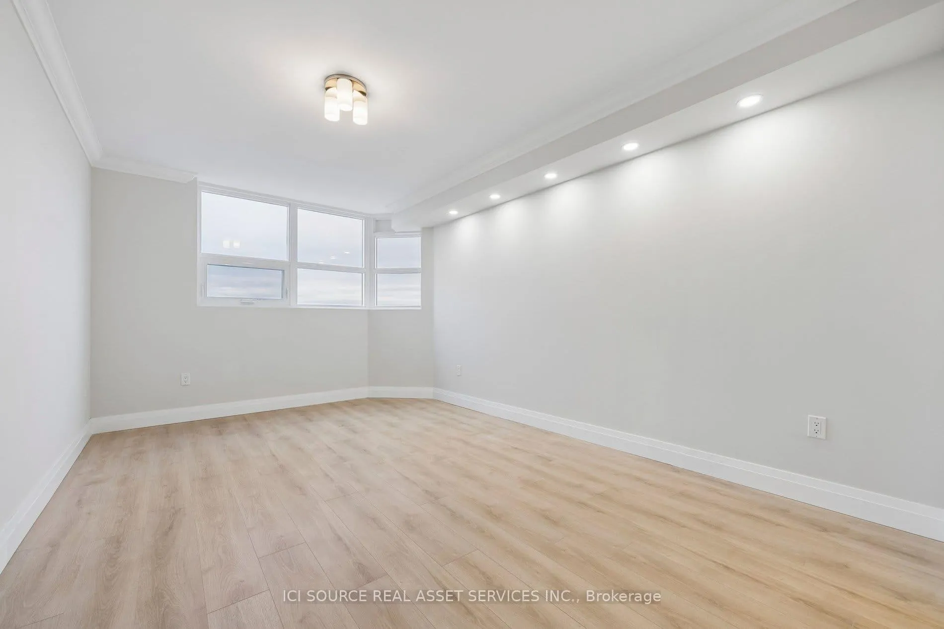 Photo 27 of Unit 1003, 7601 Bathurst Street, Vaughan, Crestwood-Springfarm-Yorkhill — HOMEH