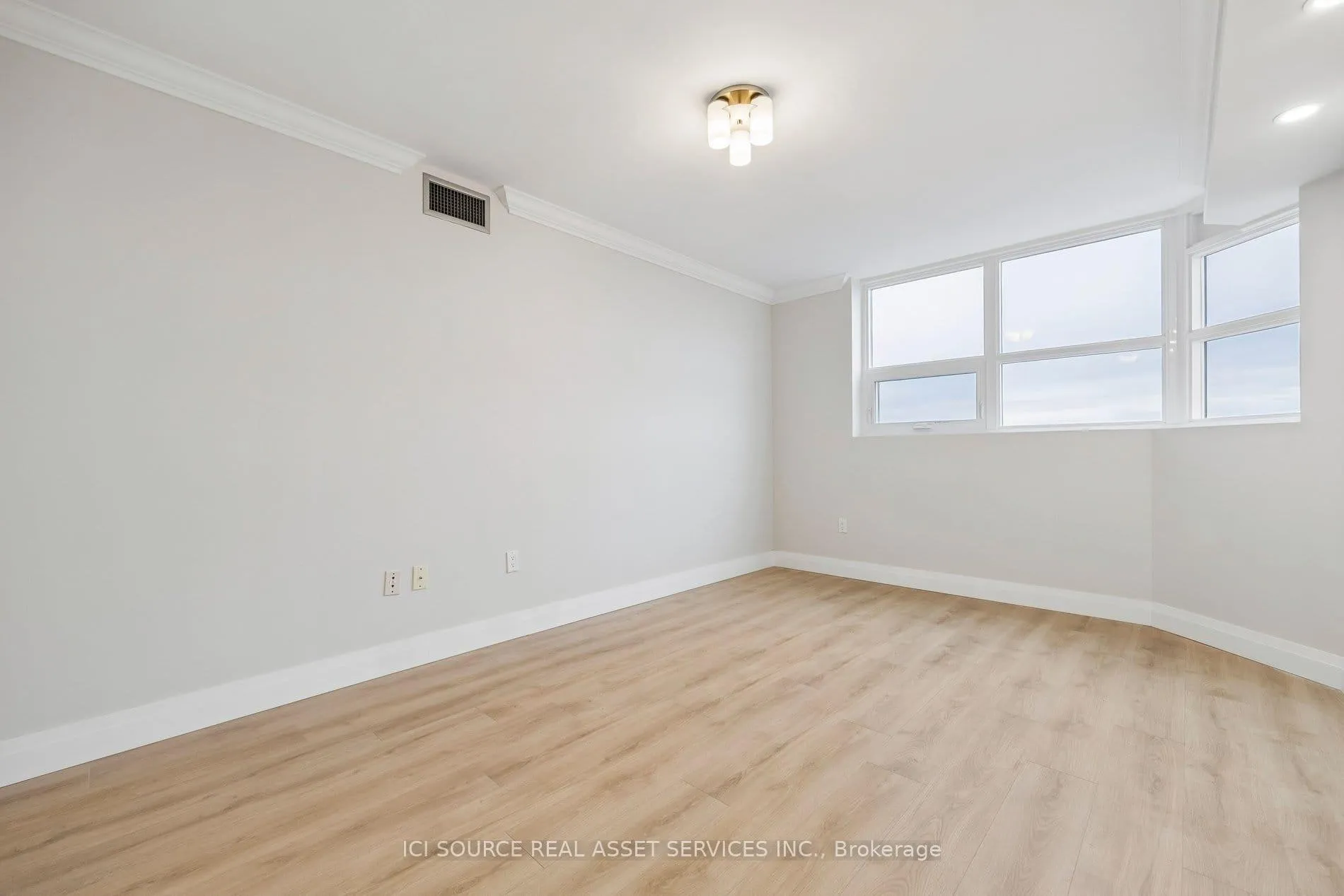 Photo 28 of Unit 1003, 7601 Bathurst Street, Vaughan, Crestwood-Springfarm-Yorkhill — HOMEH