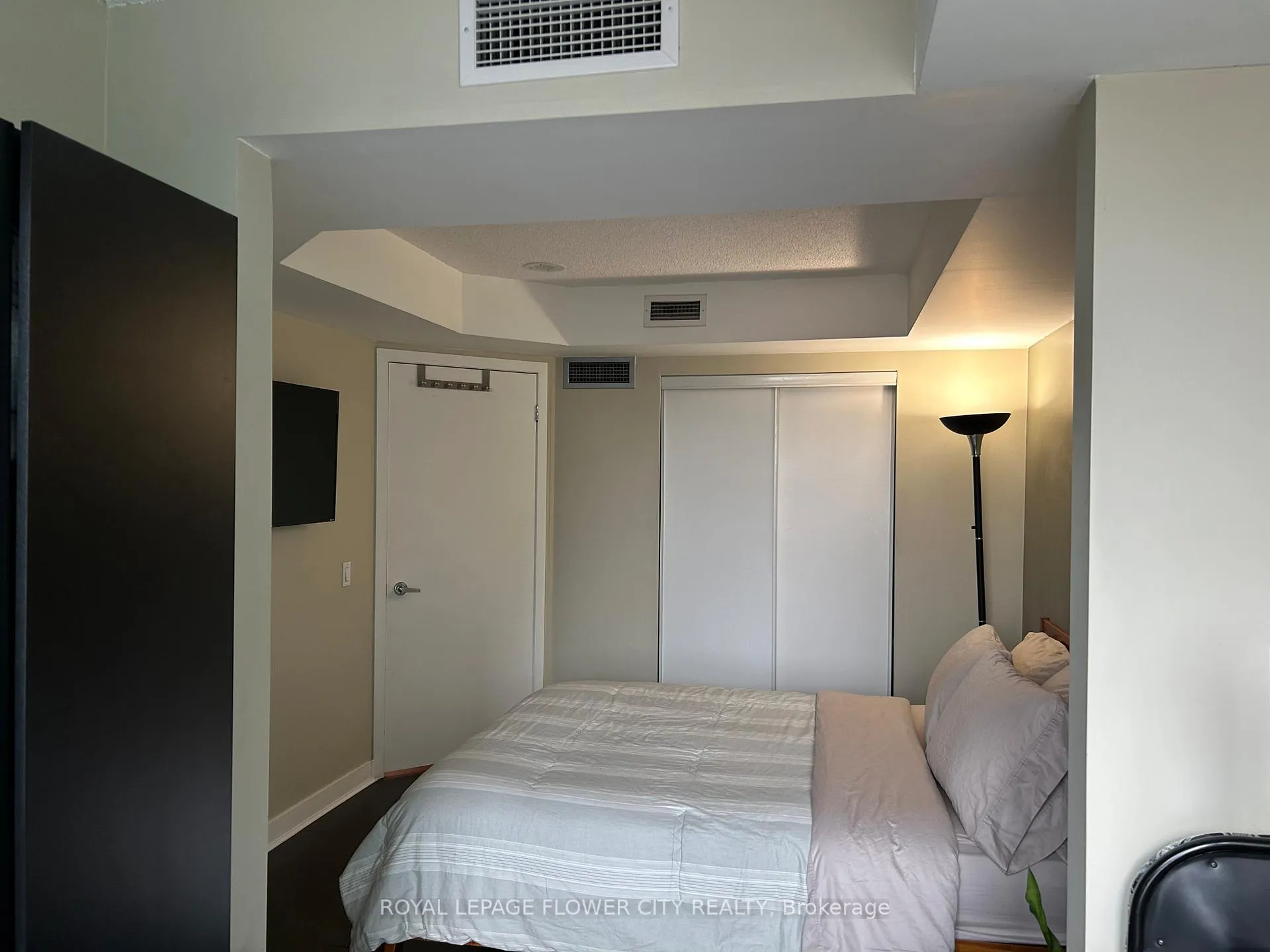 Photo 14 of Unit 2101, 373 Front Street, Toronto, Waterfront Communities — HOMEH