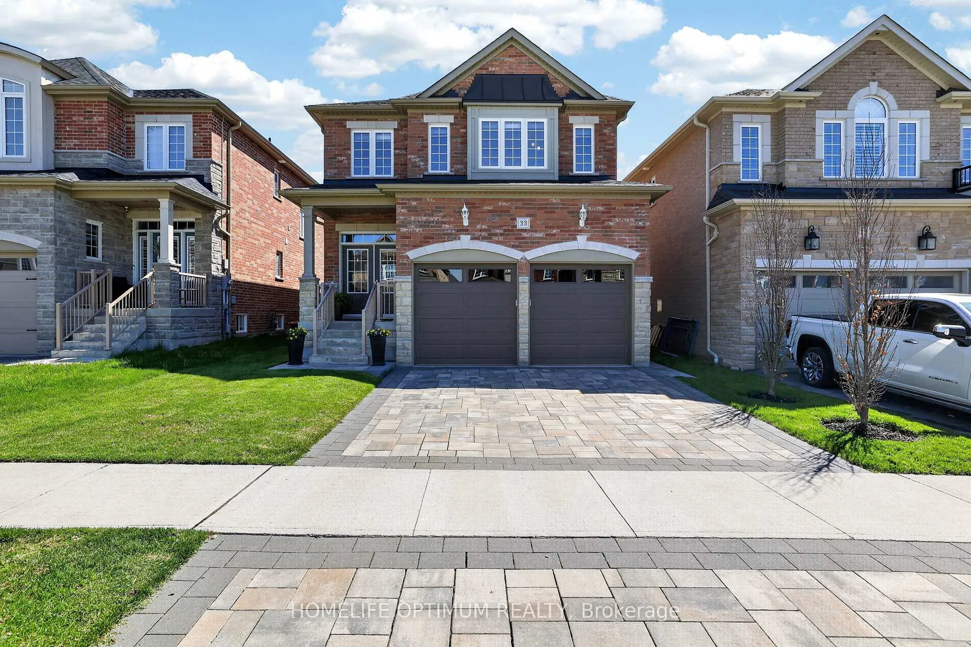 Photo 1 of 33 St Augustine Drive, Whitby, Brooklin — HOMEH