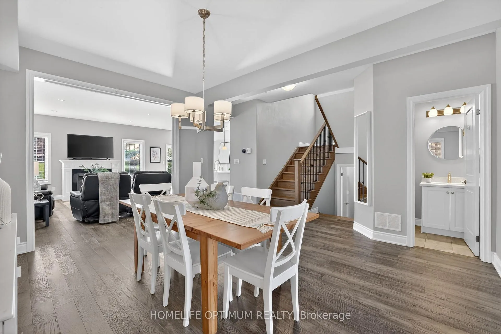Photo 6 of 33 St Augustine Drive, Whitby, Brooklin — HOMEH