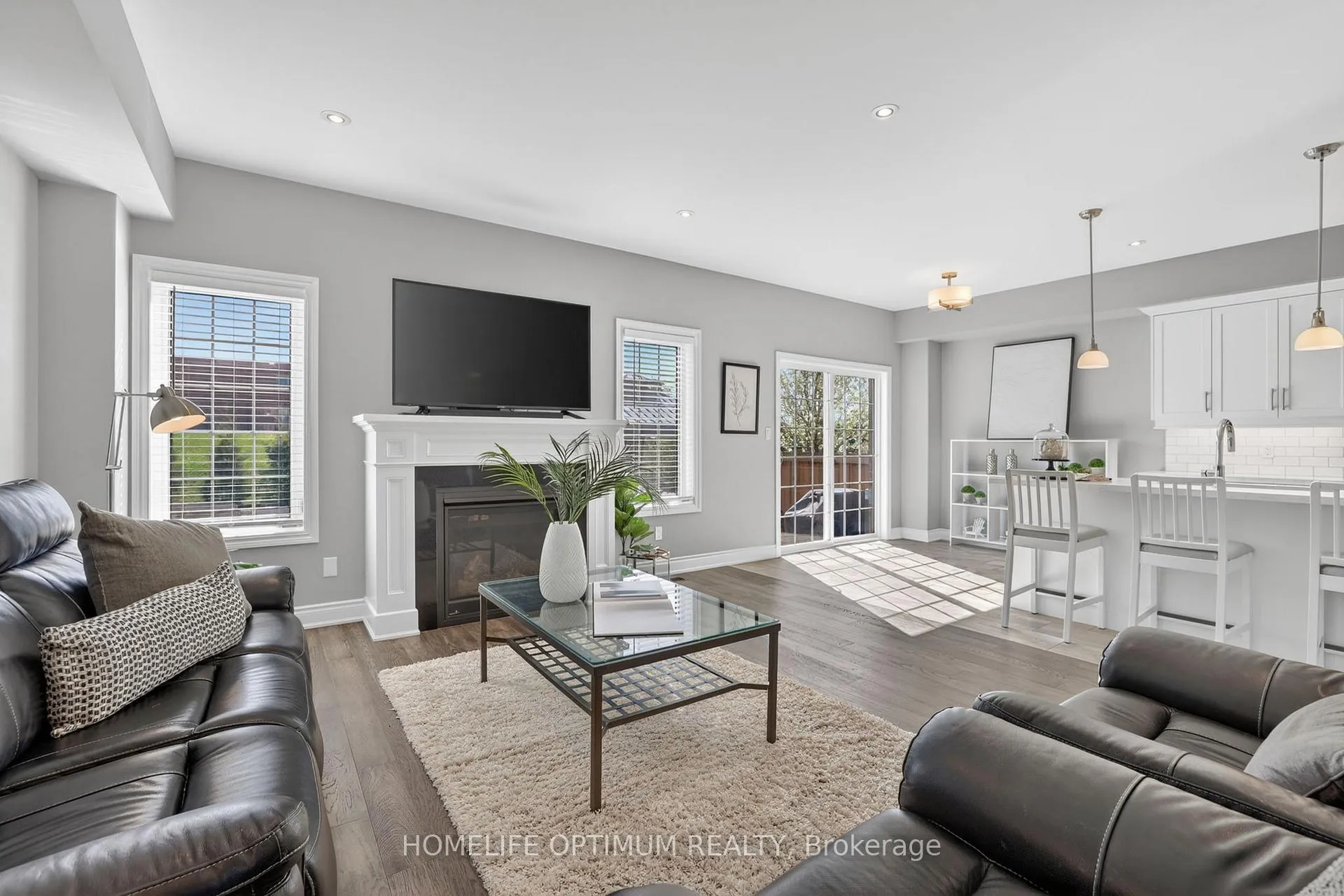 Photo 7 of 33 St Augustine Drive, Whitby, Brooklin — HOMEH