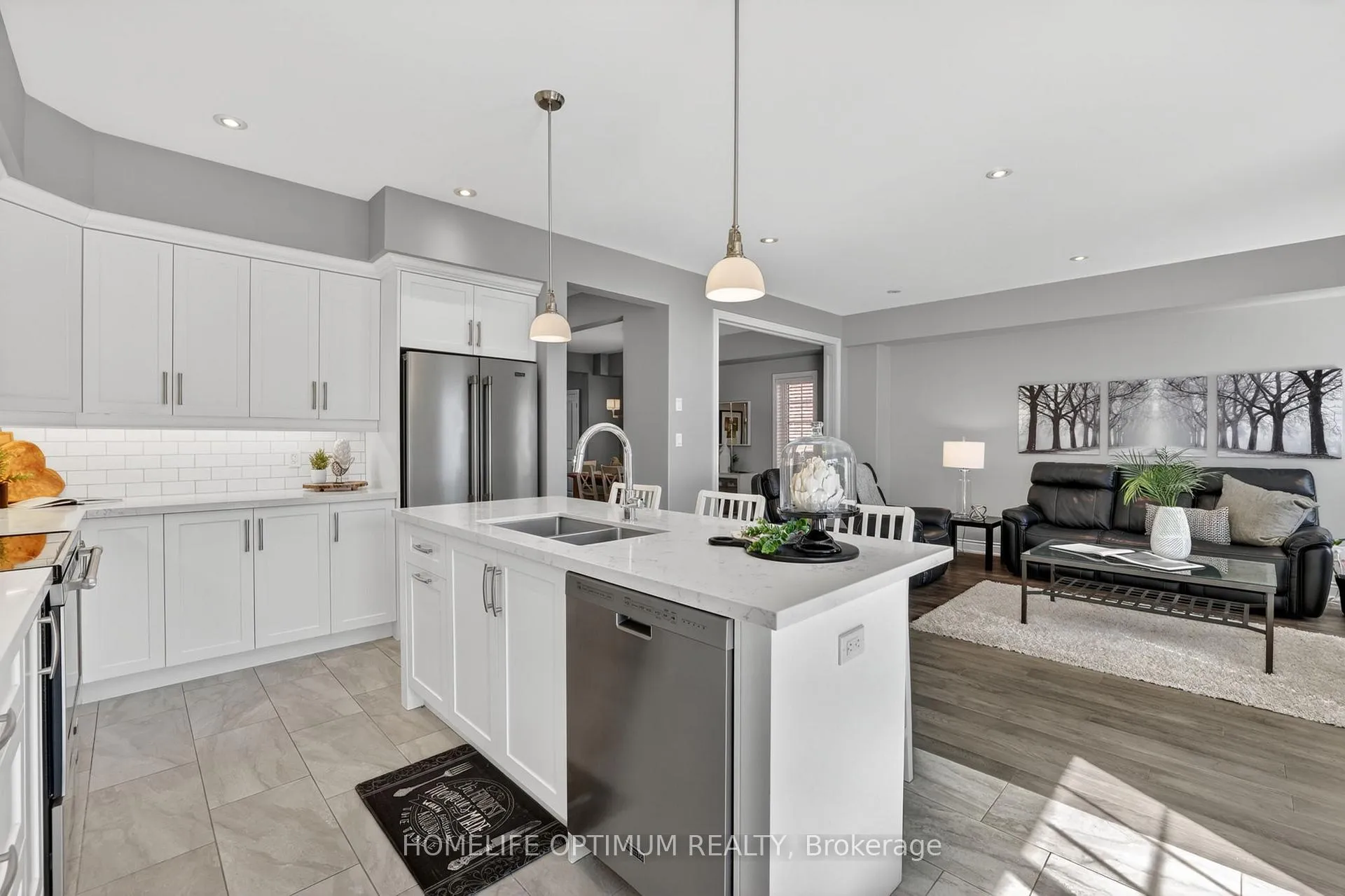 Photo 11 of 33 St Augustine Drive, Whitby, Brooklin — HOMEH