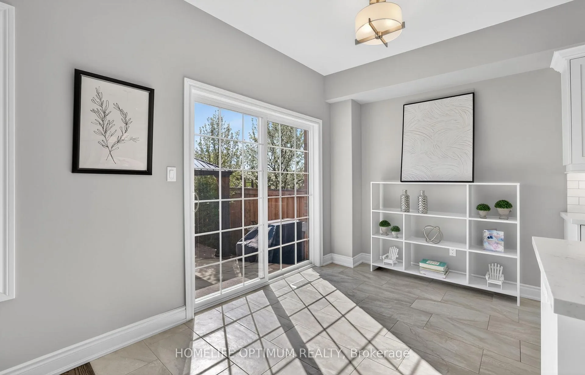 Photo 13 of 33 St Augustine Drive, Whitby, Brooklin — HOMEH