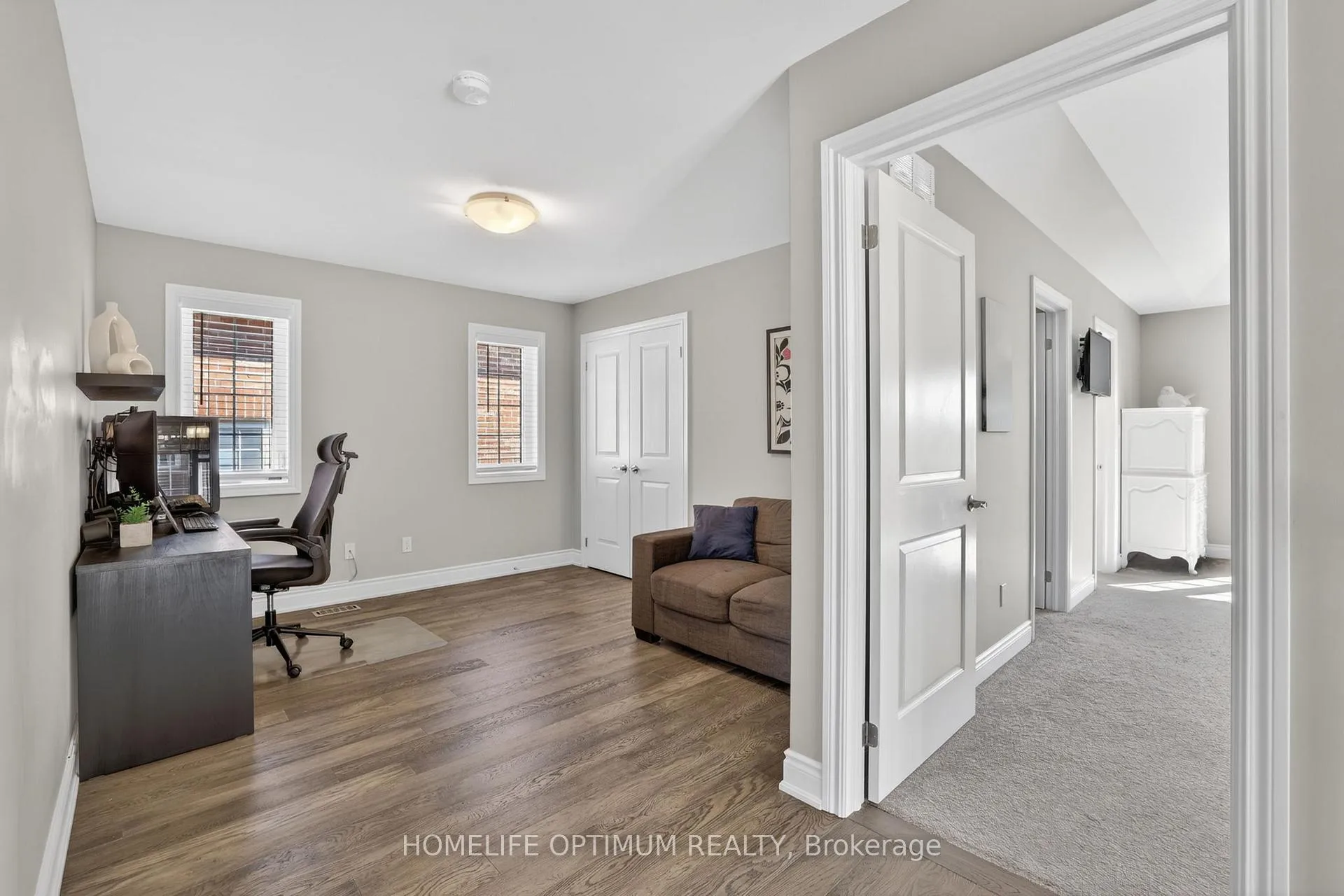 Photo 16 of 33 St Augustine Drive, Whitby, Brooklin — HOMEH