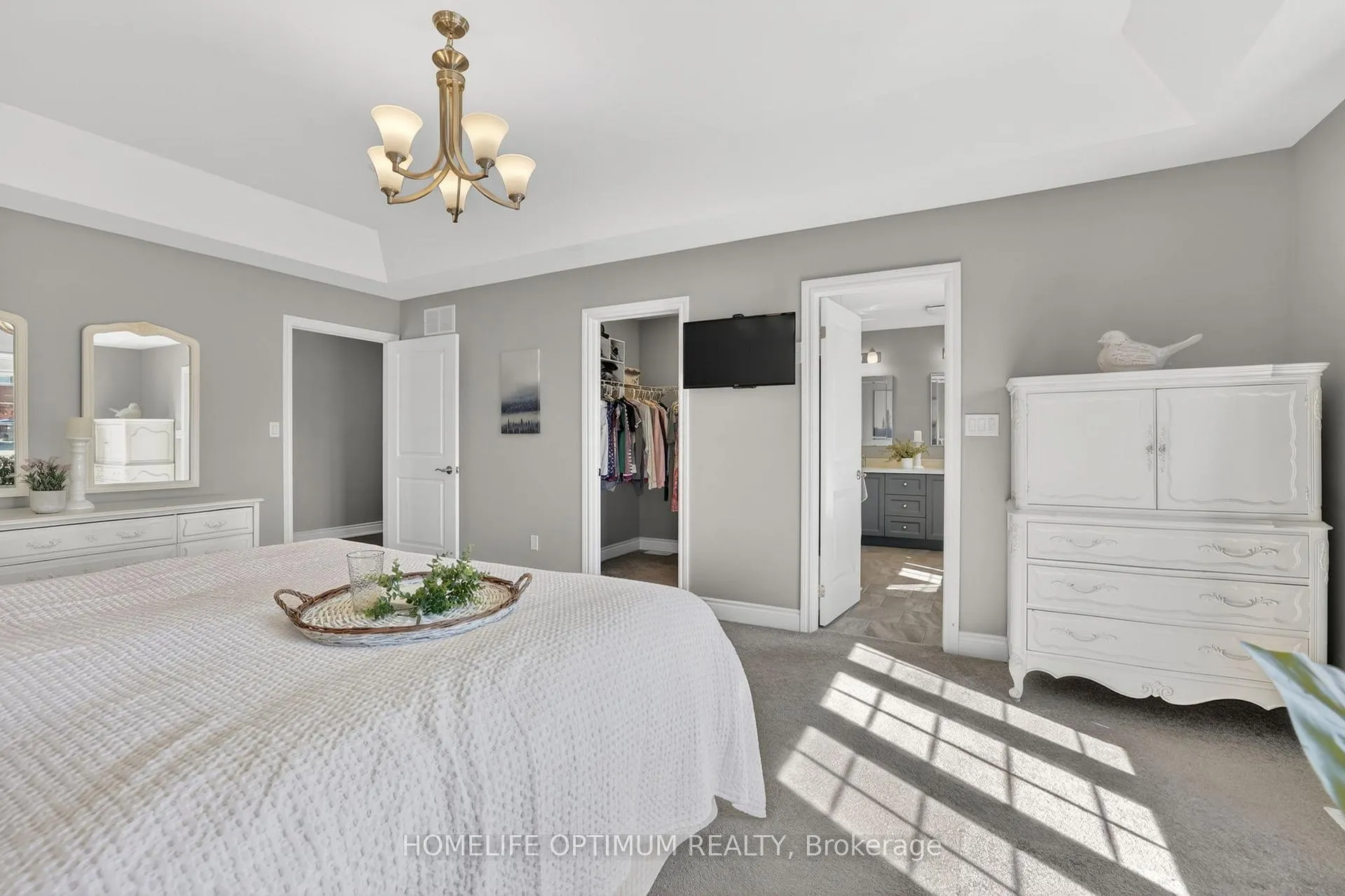 Photo 18 of 33 St Augustine Drive, Whitby, Brooklin — HOMEH