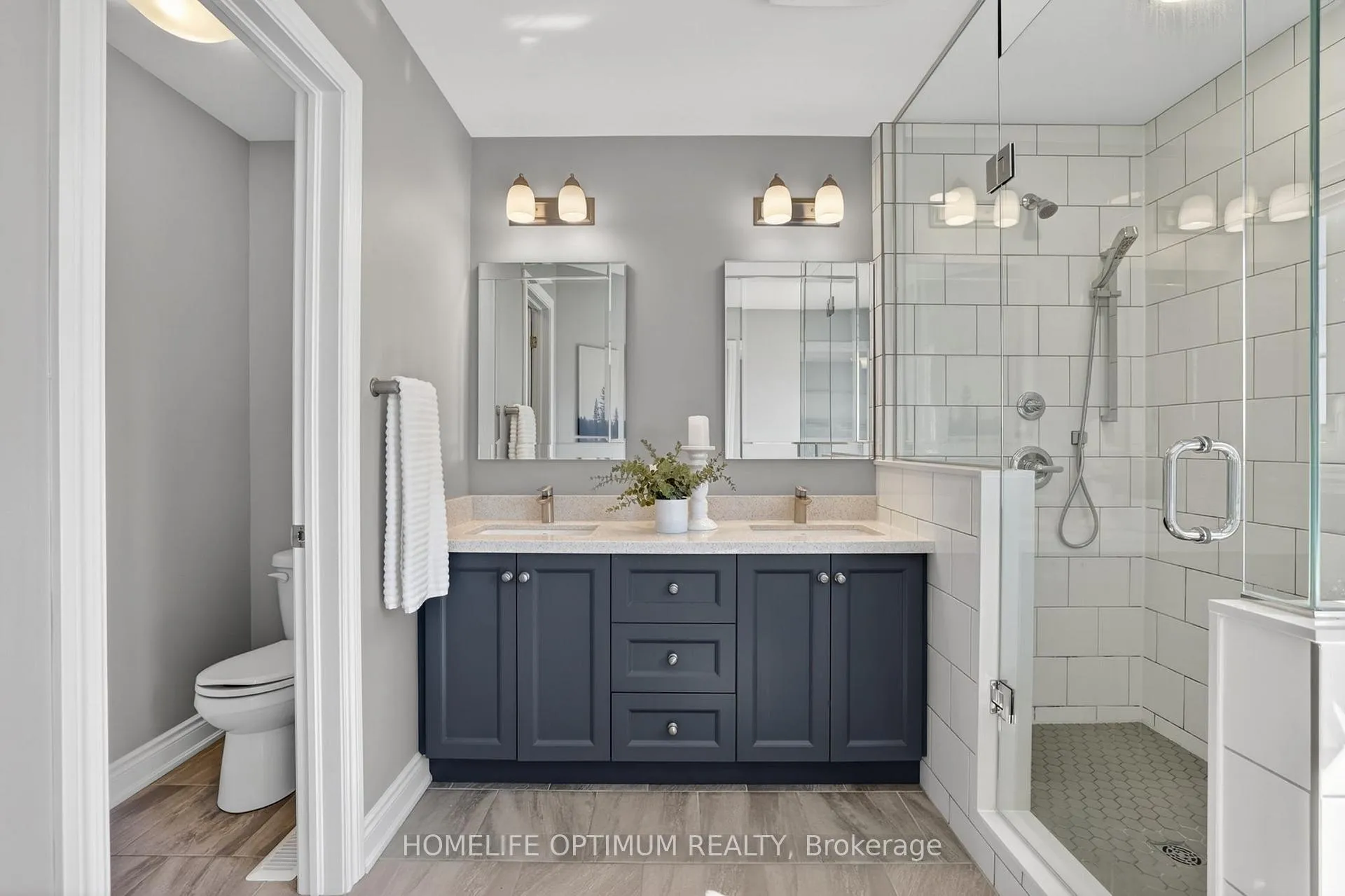 Photo 19 of 33 St Augustine Drive, Whitby, Brooklin — HOMEH