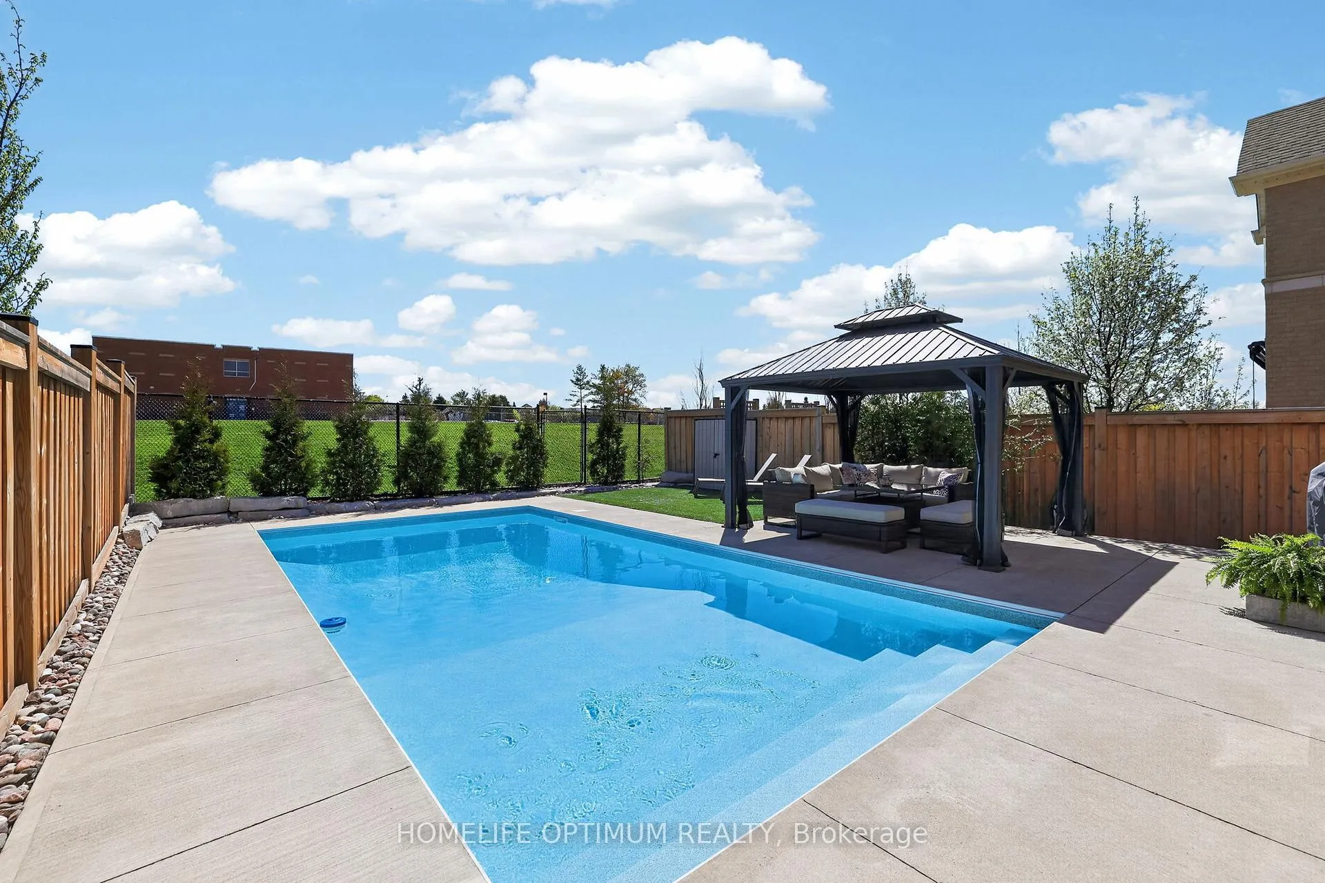 Photo 38 of 33 St Augustine Drive, Whitby, Brooklin — HOMEH