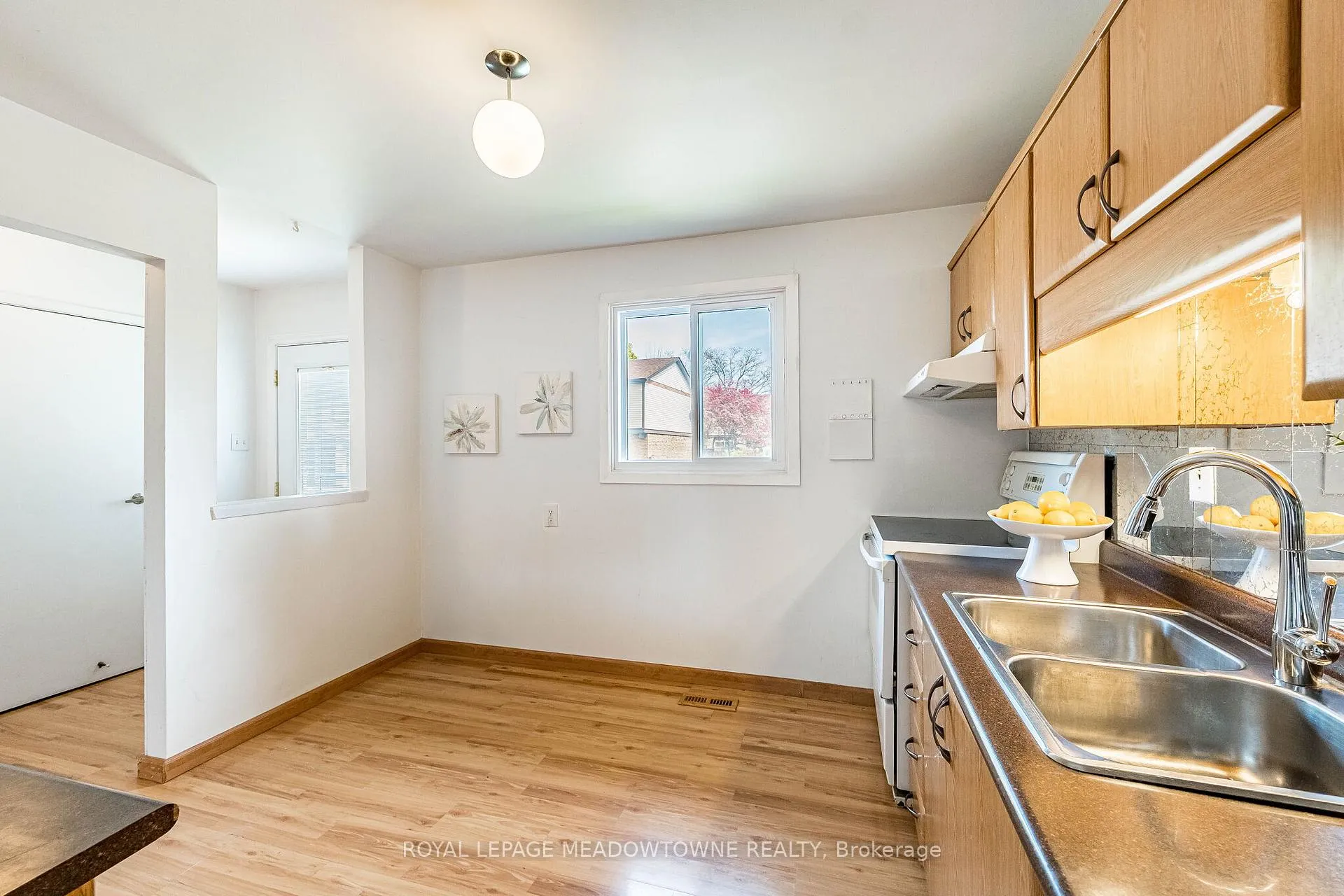 Photo 17 of Unit 34, 93 Hansen Road N, Brampton, Madoc — HOMEH