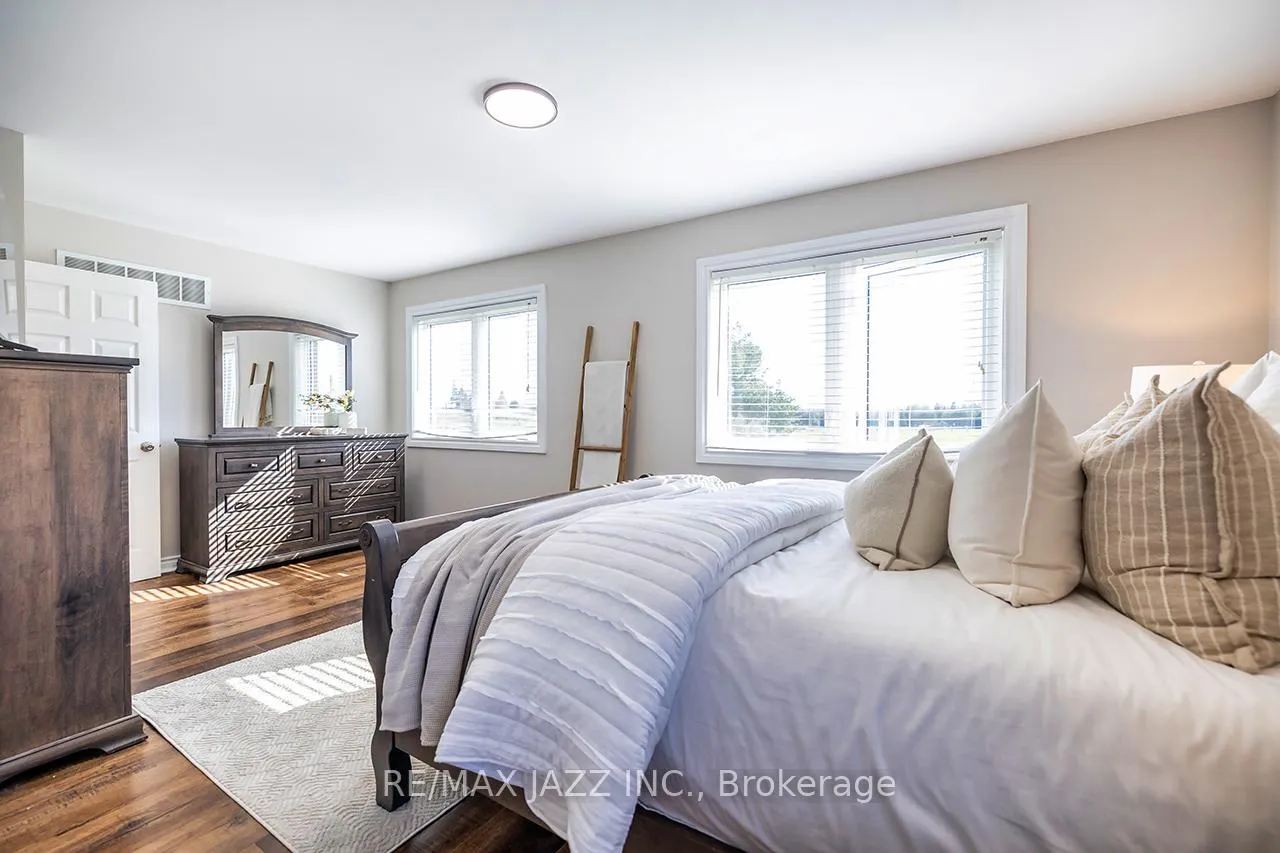 Photo 12 of 3 Royal Oak Road, Kawartha Lakes, Mariposa — HOMEH