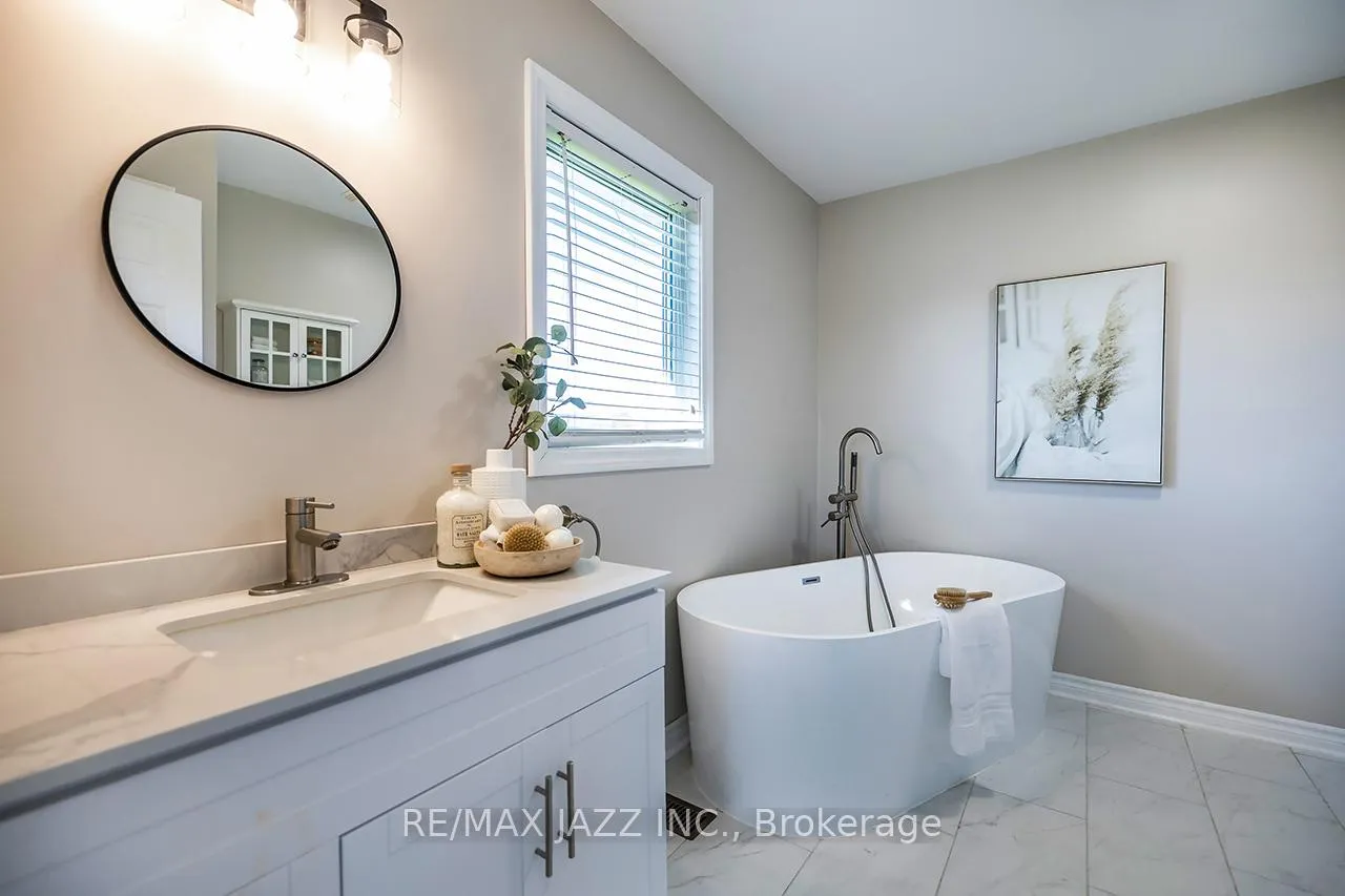 Photo 15 of 3 Royal Oak Road, Kawartha Lakes, Mariposa — HOMEH