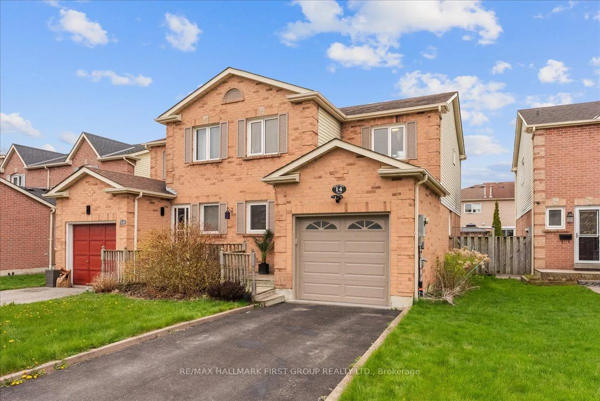 Photo 2 of 14 Rollo Drive, Ajax, South East — HOMEH