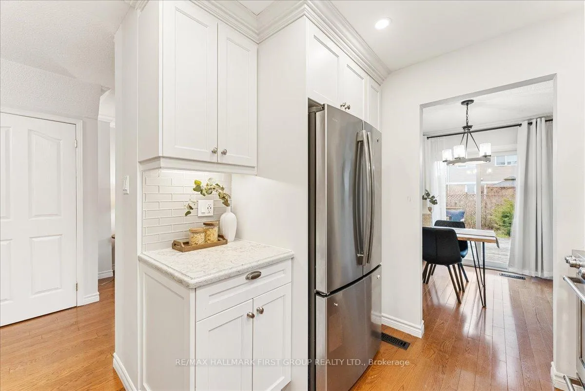 Photo 15 of 14 Rollo Drive, Ajax, South East — HOMEH