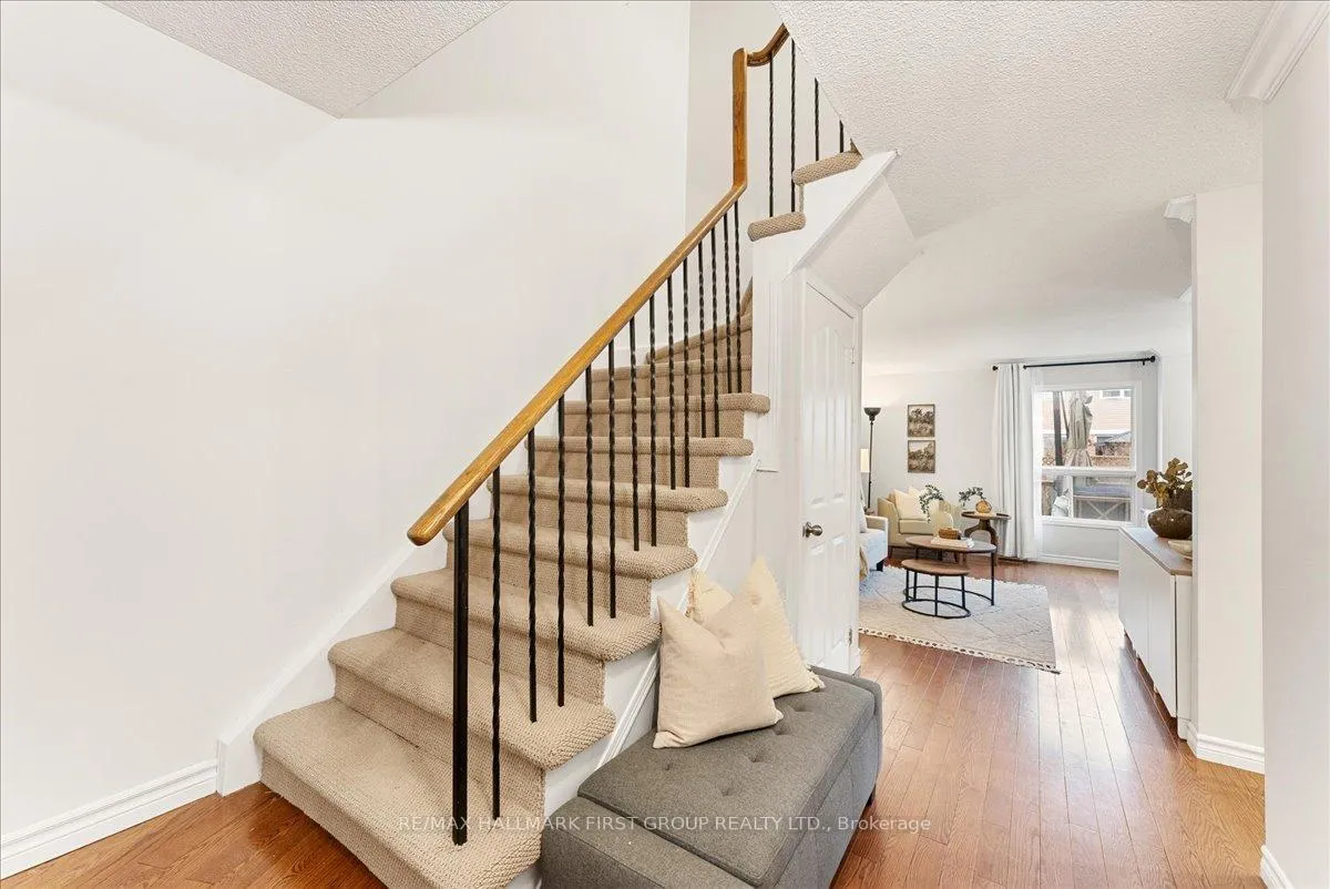 Photo 20 of 14 Rollo Drive, Ajax, South East — HOMEH