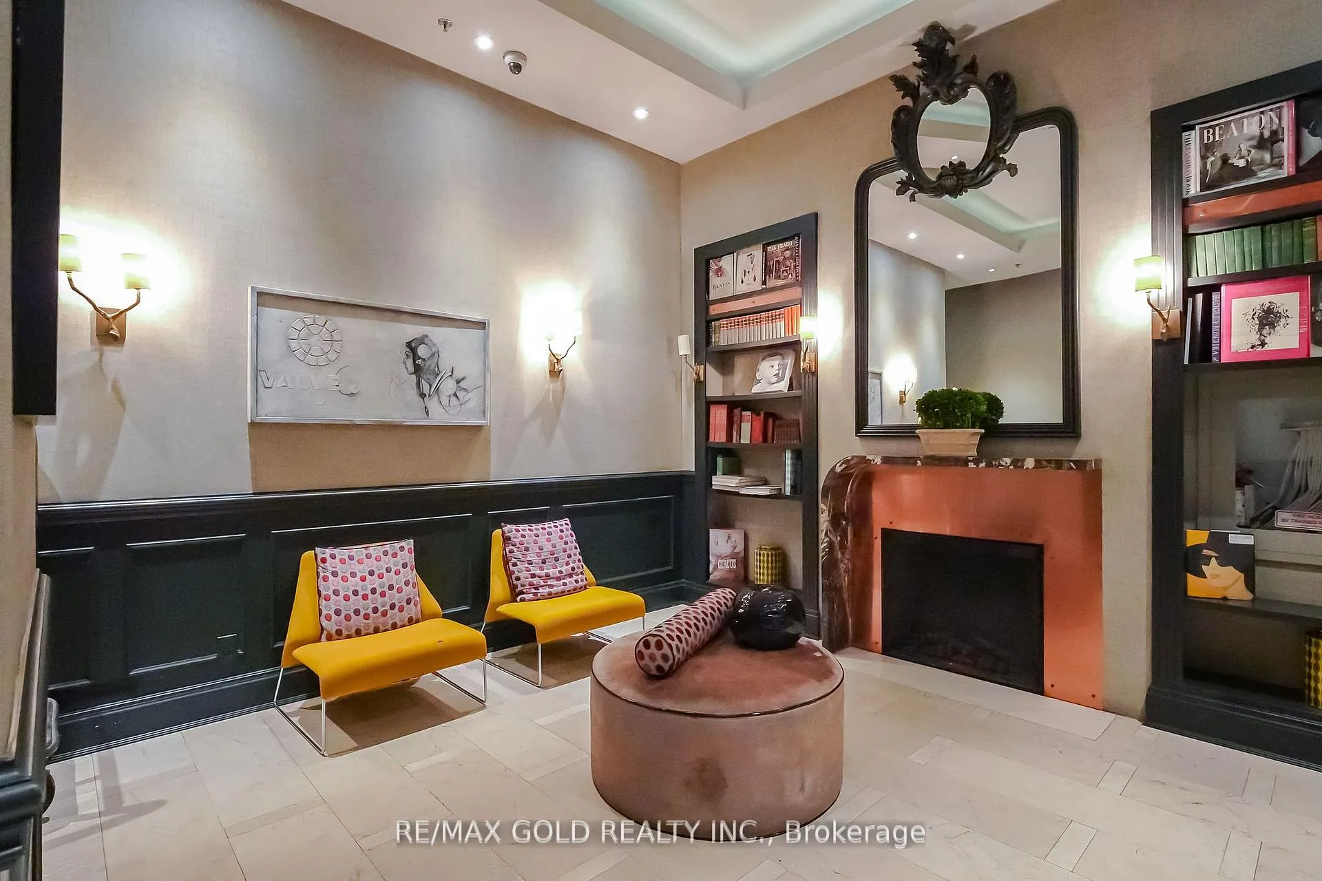 Photo 3 of Unit 508, 375 King Street W, Toronto, Waterfront Communities — HOMEH