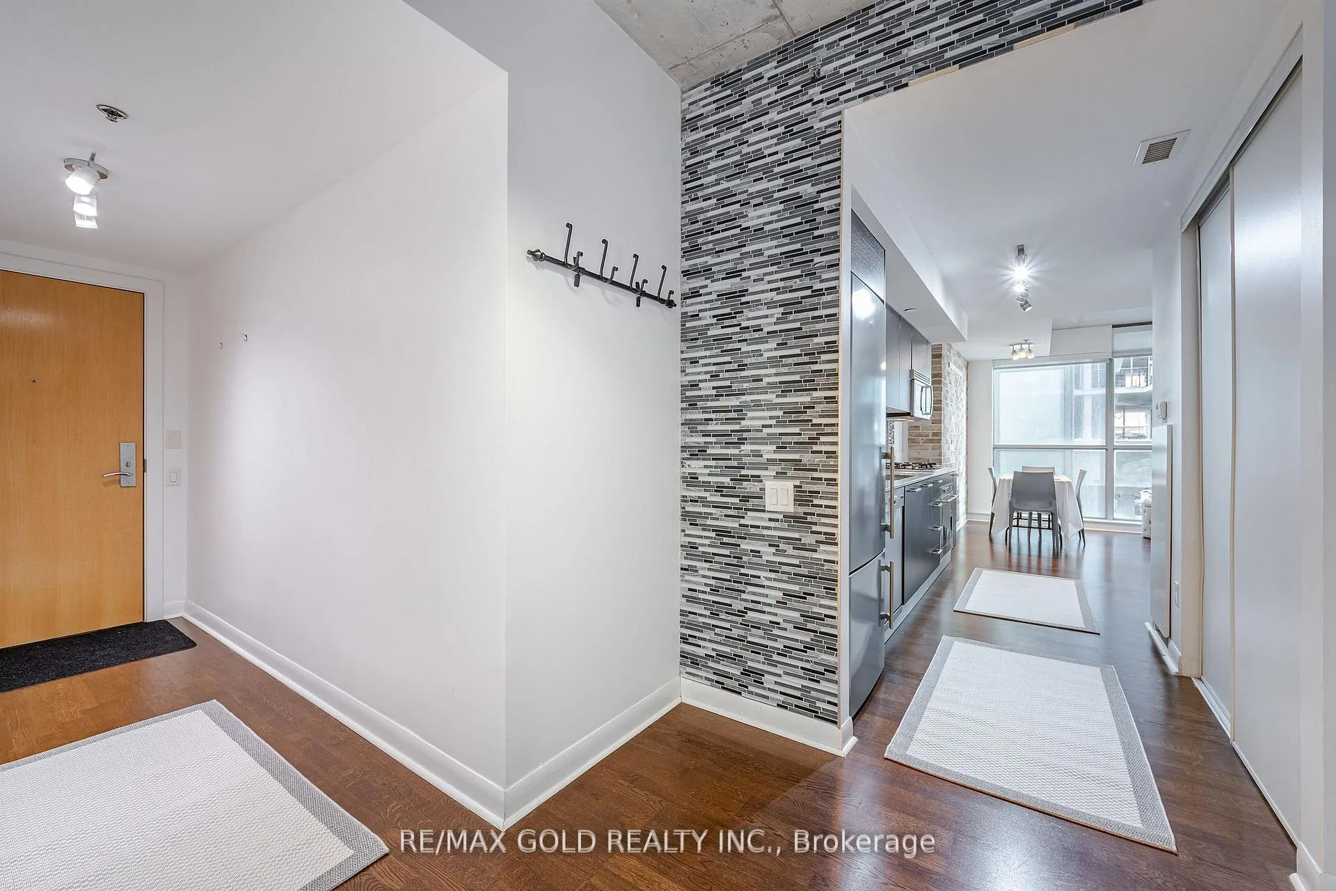 Photo 7 of Unit 508, 375 King Street W, Toronto, Waterfront Communities — HOMEH