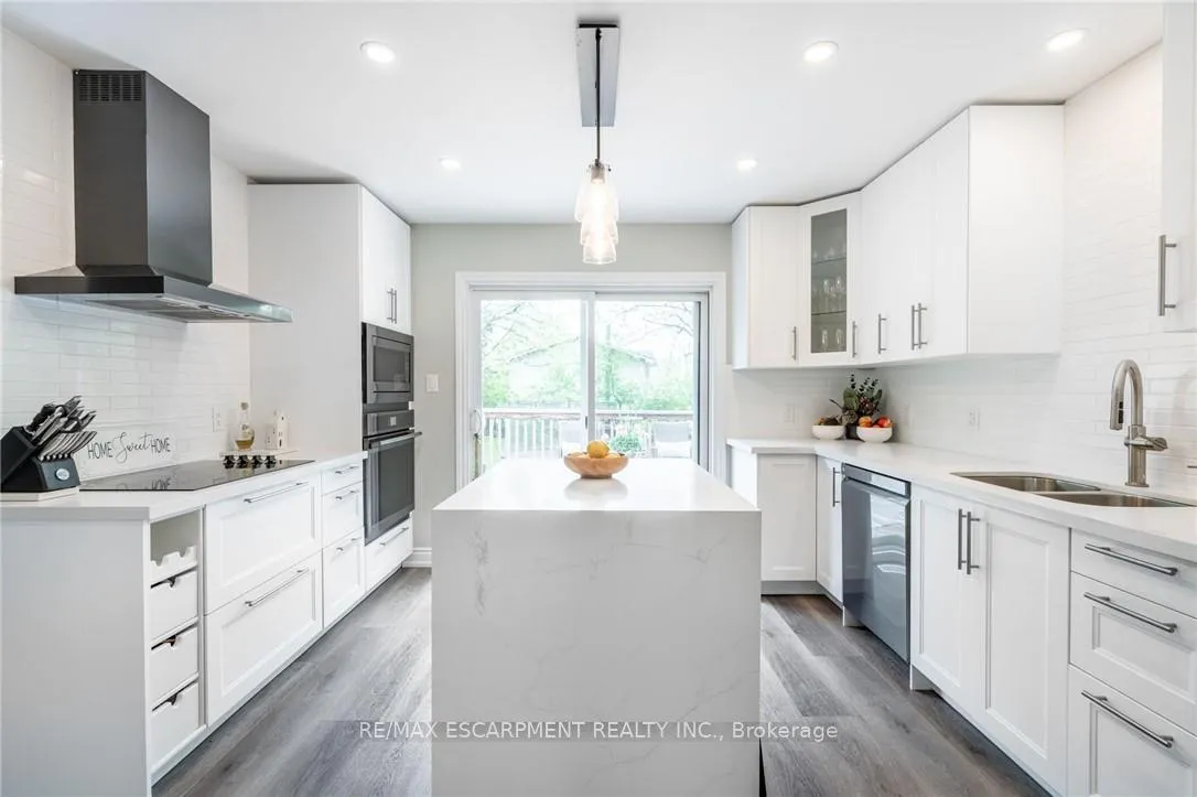 Photo 13 of 152 7th Concession Road E, Hamilton, Rural Flamborough — HOMEH
