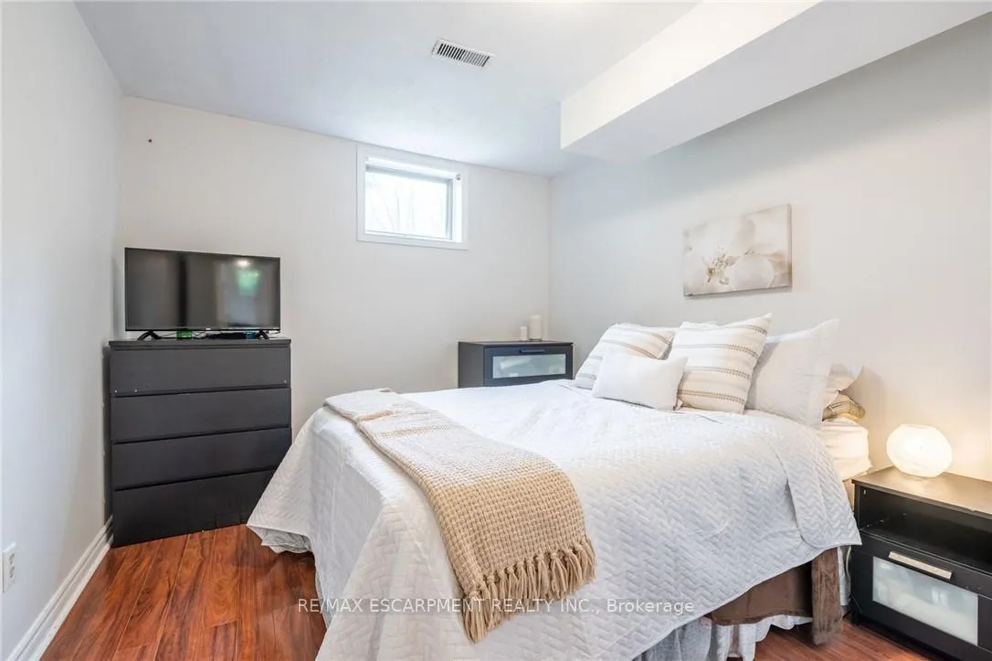 Photo 25 of 152 7th Concession Road E, Hamilton, Rural Flamborough — HOMEH