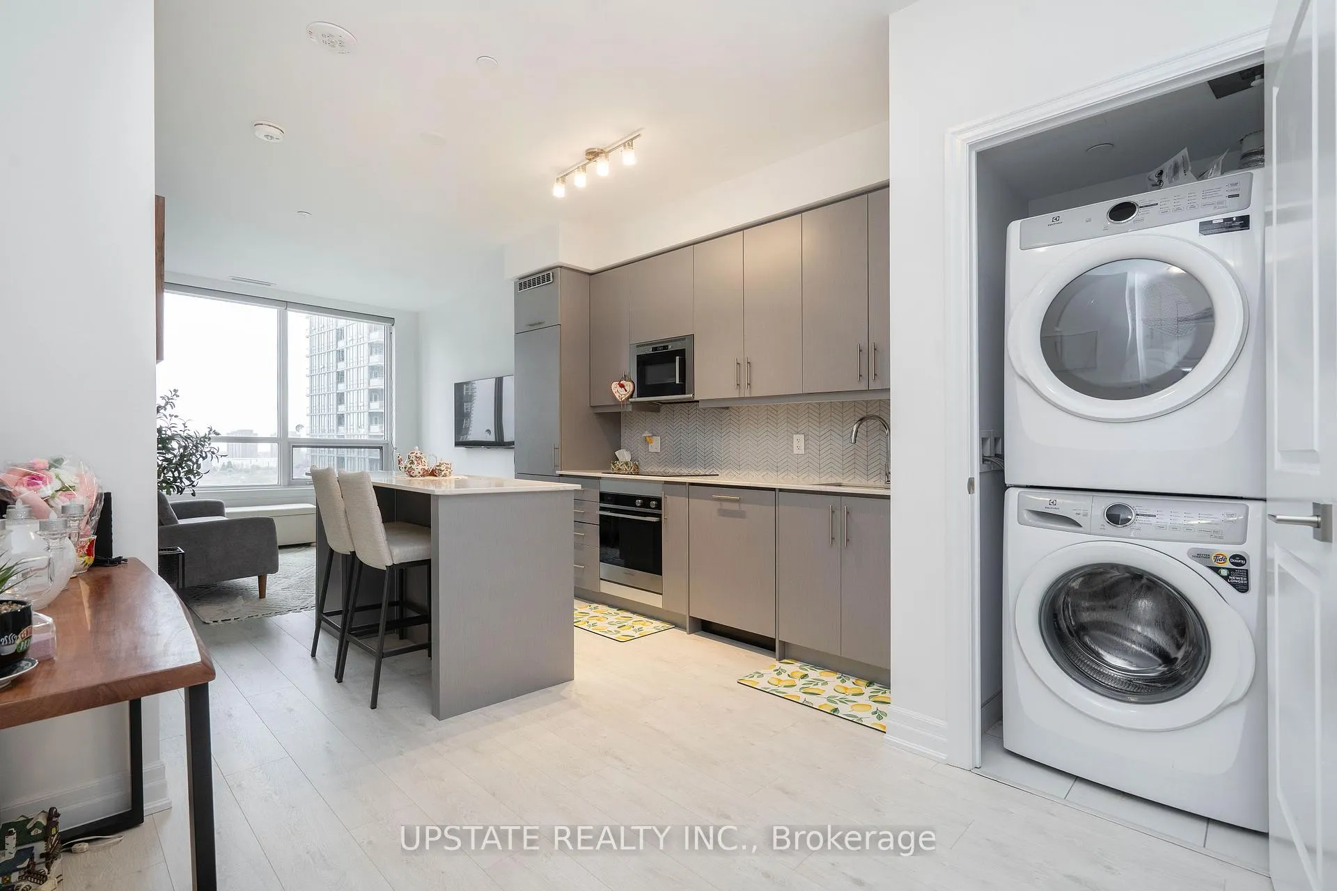 Photo 7 of Unit 1105, 36 Elm Drive, Mississauga, Fairview — HOMEH