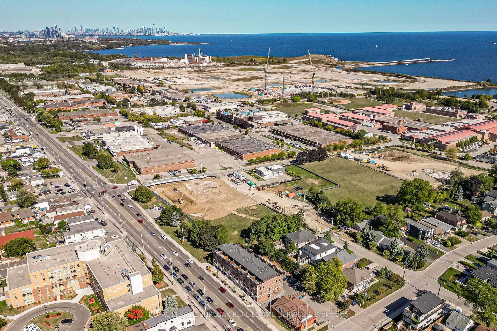 Photo 12 of Unit 213, 760 Lakeshore Road E, Mississauga, Lakeview — HOMEH