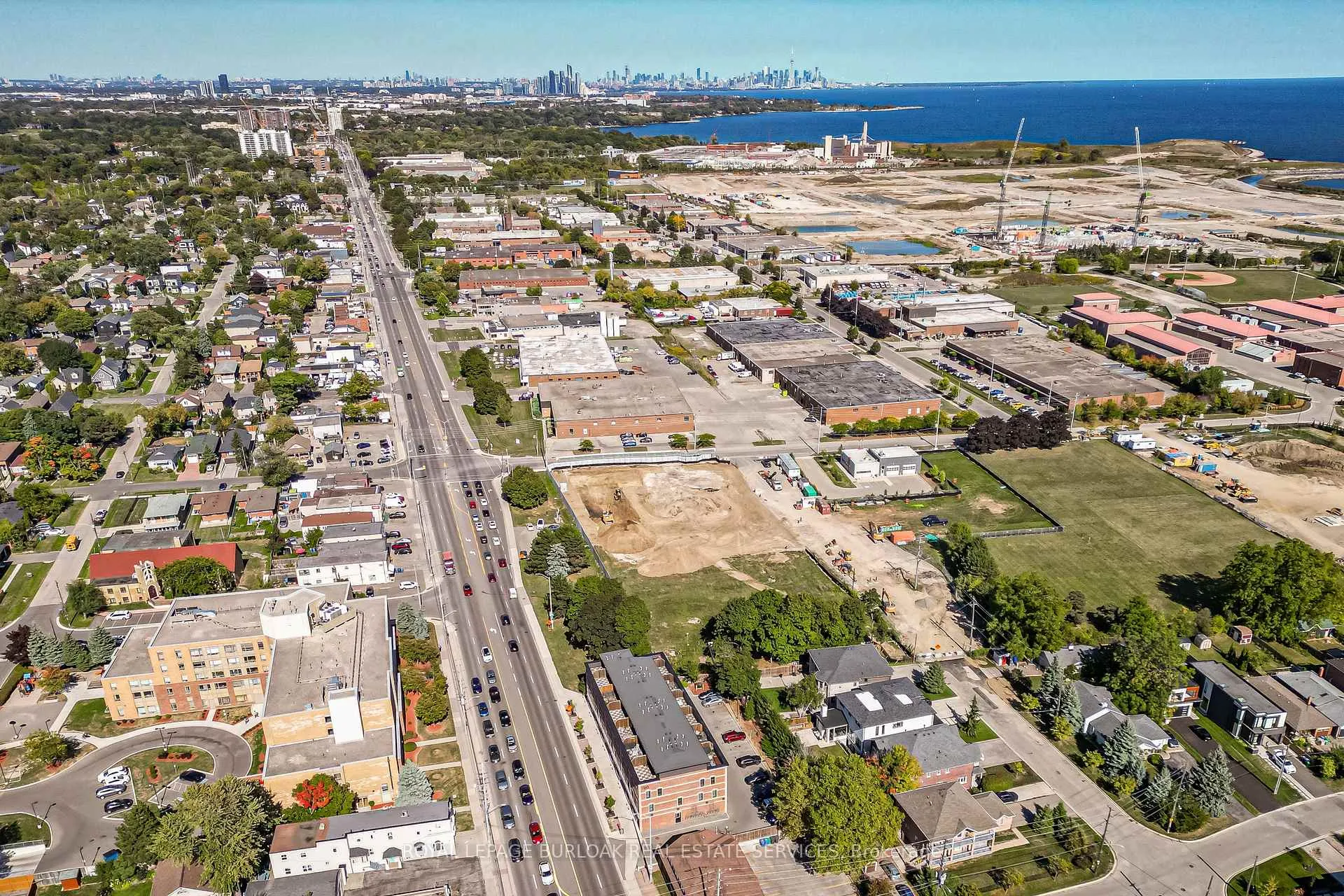 Photo 13 of Unit 213, 760 Lakeshore Road E, Mississauga, Lakeview — HOMEH