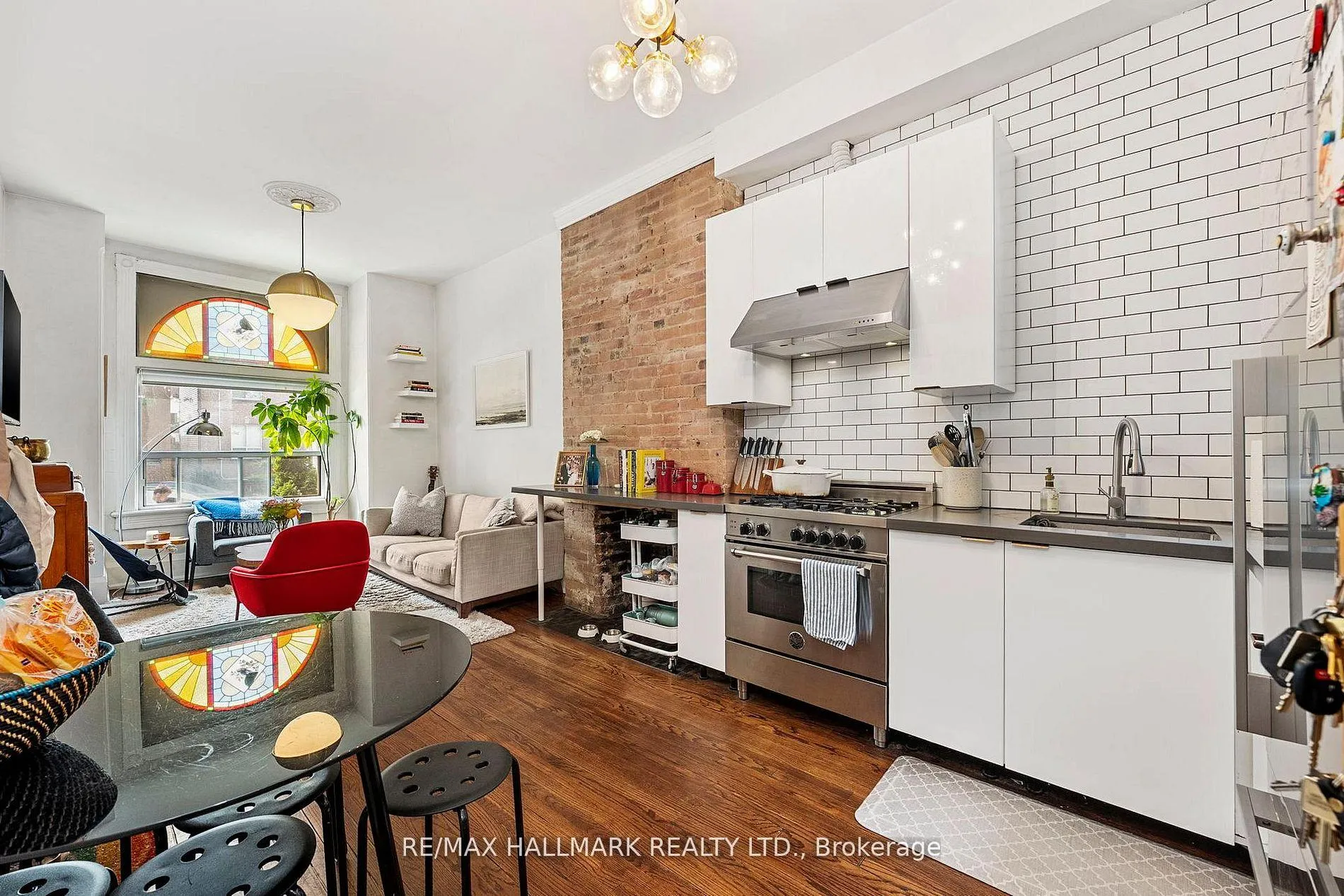 Photo 4 of Unit 2, 261 Ossington Avenue, Toronto, Trinity-Bellwoods — HOMEH