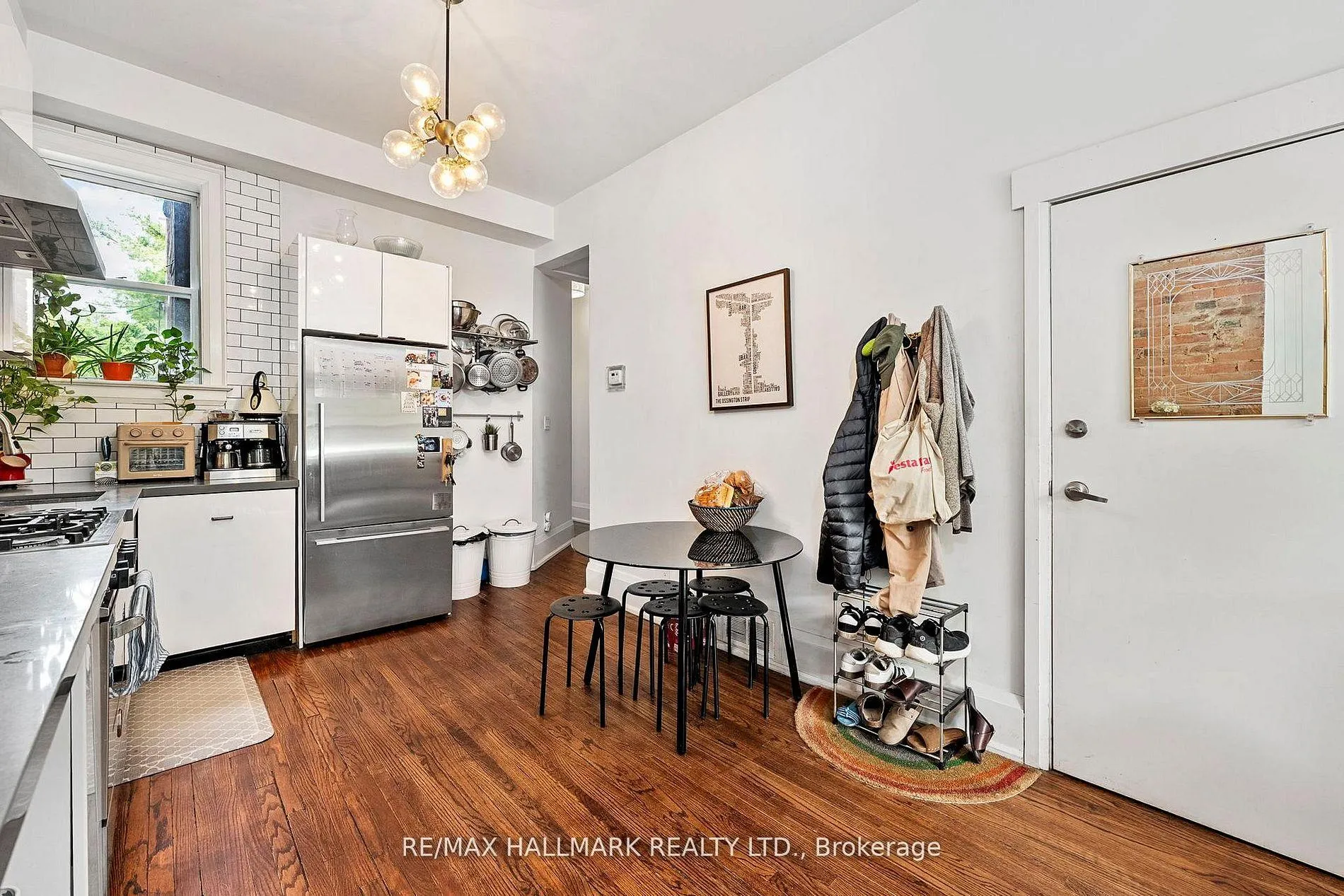 Photo 5 of Unit 2, 261 Ossington Avenue, Toronto, Trinity-Bellwoods — HOMEH