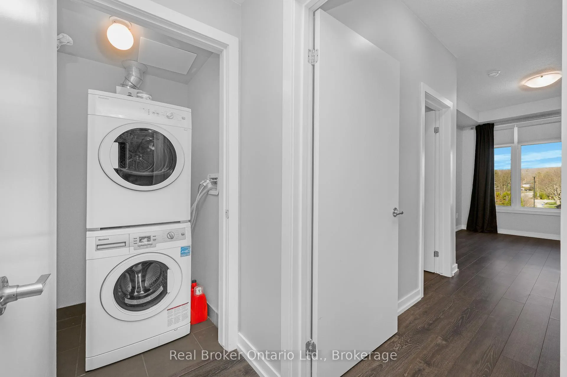 Photo 16 of Unit 302, 457 Plains Road E, Burlington, LaSalle — HOMEH