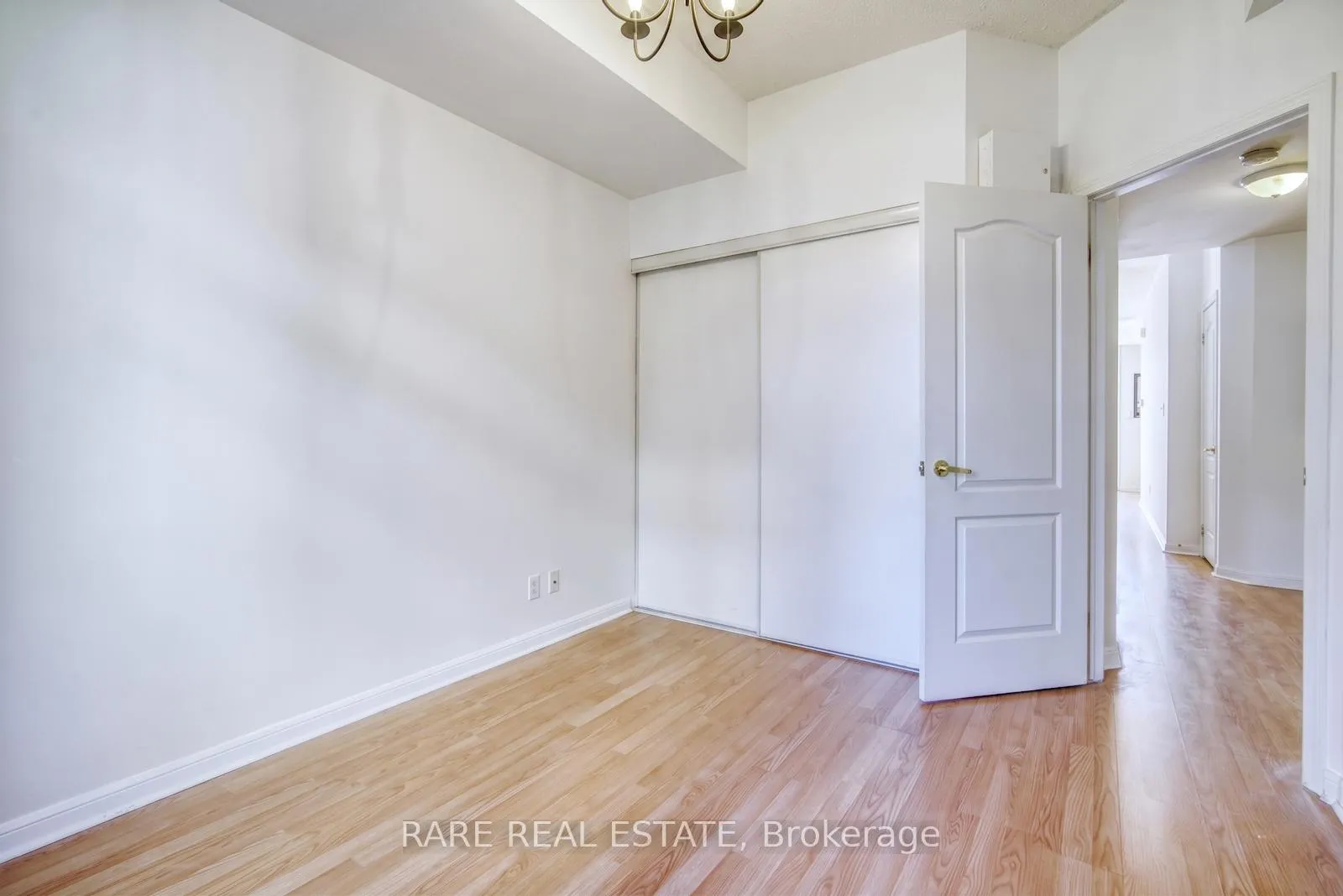Photo 6 of Unit TH05, 70 Carr Street, Toronto, Kensington-Chinatown — HOMEH