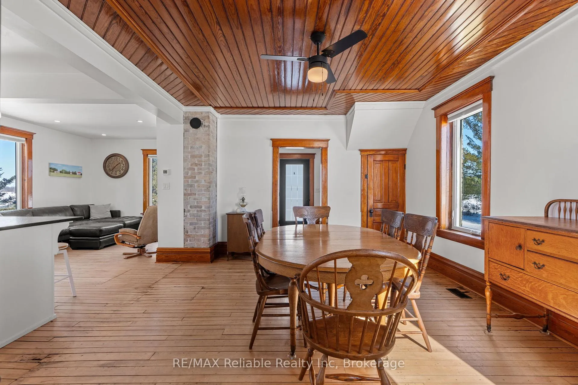 Photo 10 of 43497 Winthrop Road, Huron East, McKillop — HOMEH
