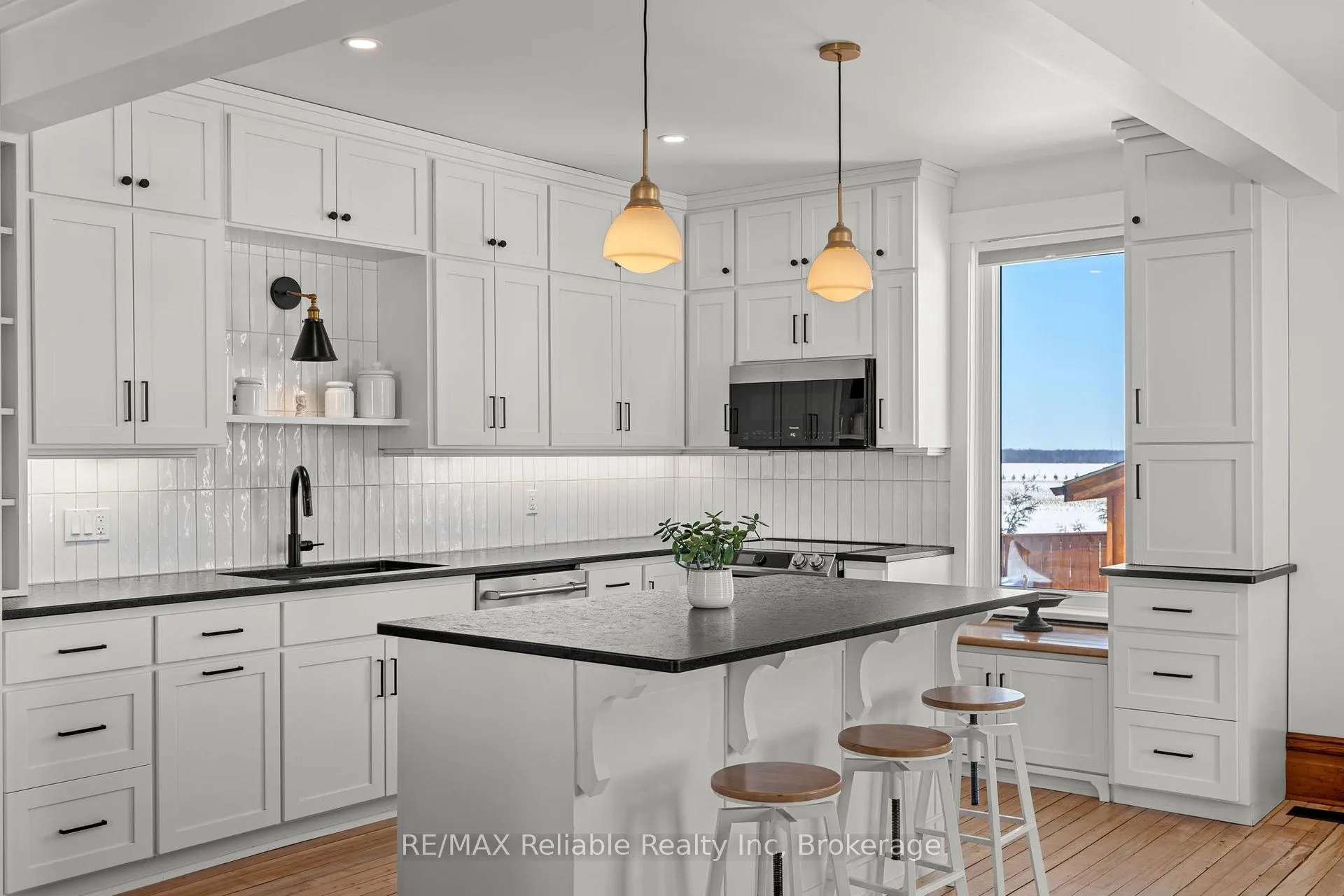 Photo 15 of 43497 Winthrop Road, Huron East, McKillop — HOMEH