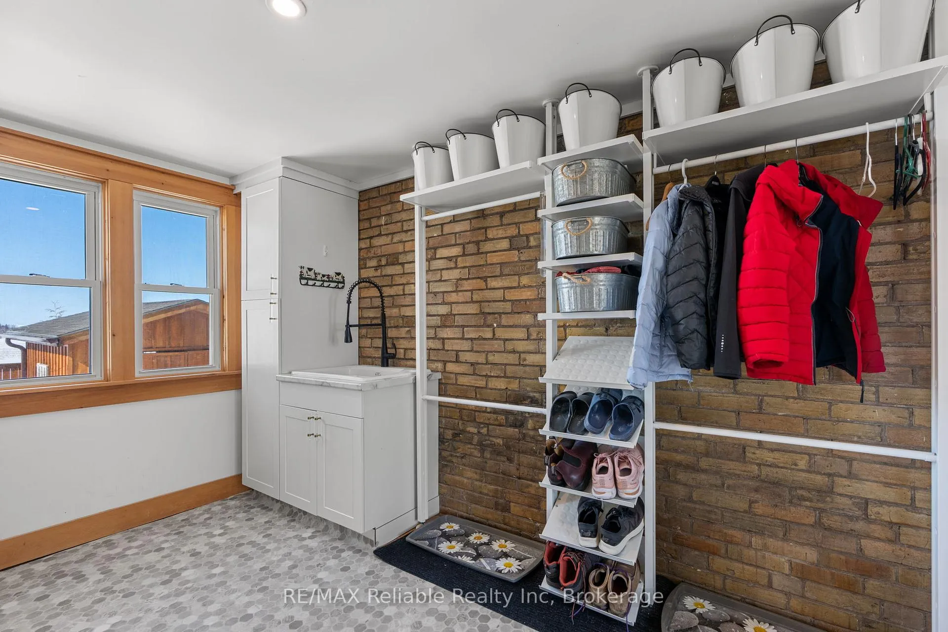 Photo 26 of 43497 Winthrop Road, Huron East, McKillop — HOMEH