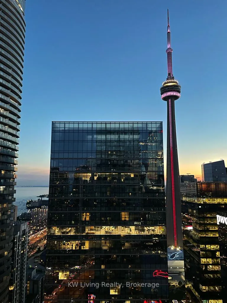 Photo 4 of Unit 4203, 65 Bremner Boulevard, Toronto, Waterfront Communities — HOMEH