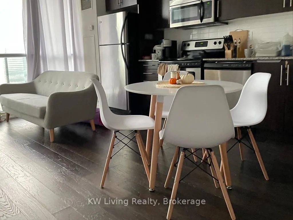 Photo 9 of Unit 4203, 65 Bremner Boulevard, Toronto, Waterfront Communities — HOMEH