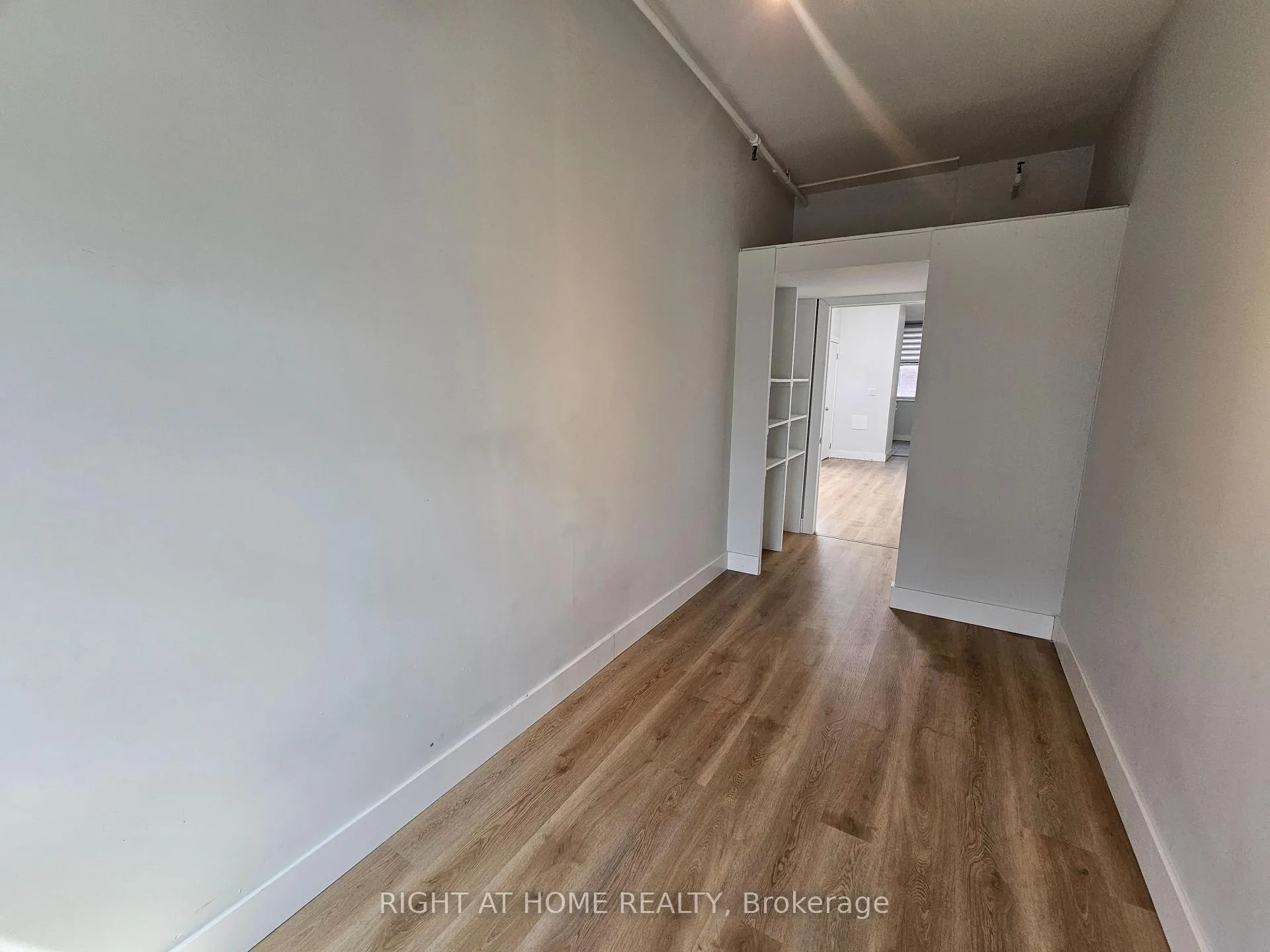 Photo 12 of Unit 3, 437 Spadina Avenue, Toronto, Kensington-Chinatown — HOMEH