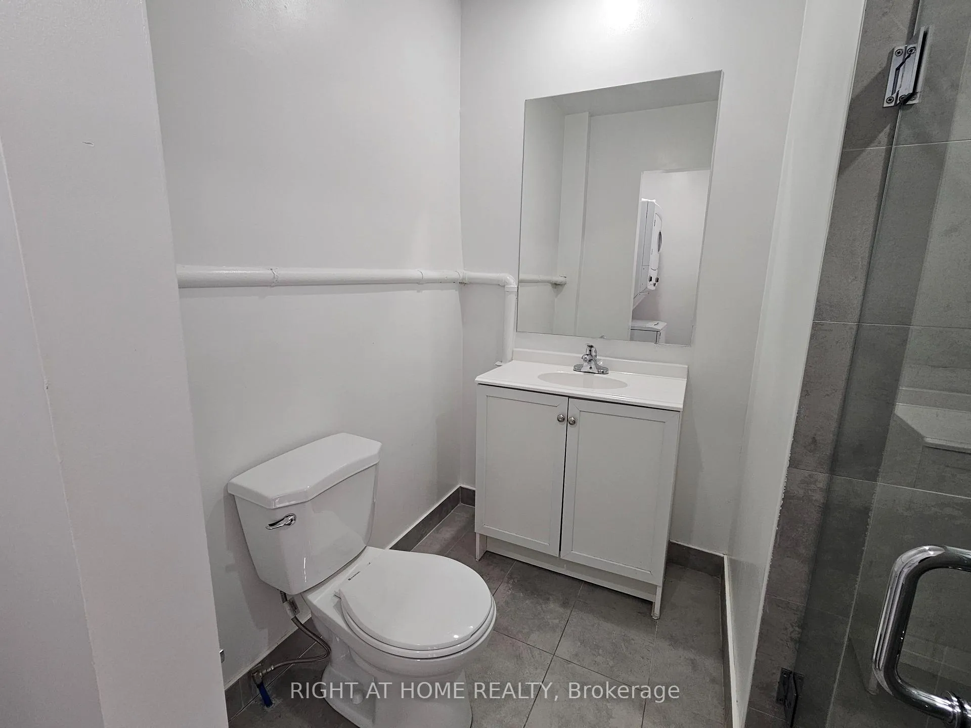 Photo 18 of Unit 3, 437 Spadina Avenue, Toronto, Kensington-Chinatown — HOMEH