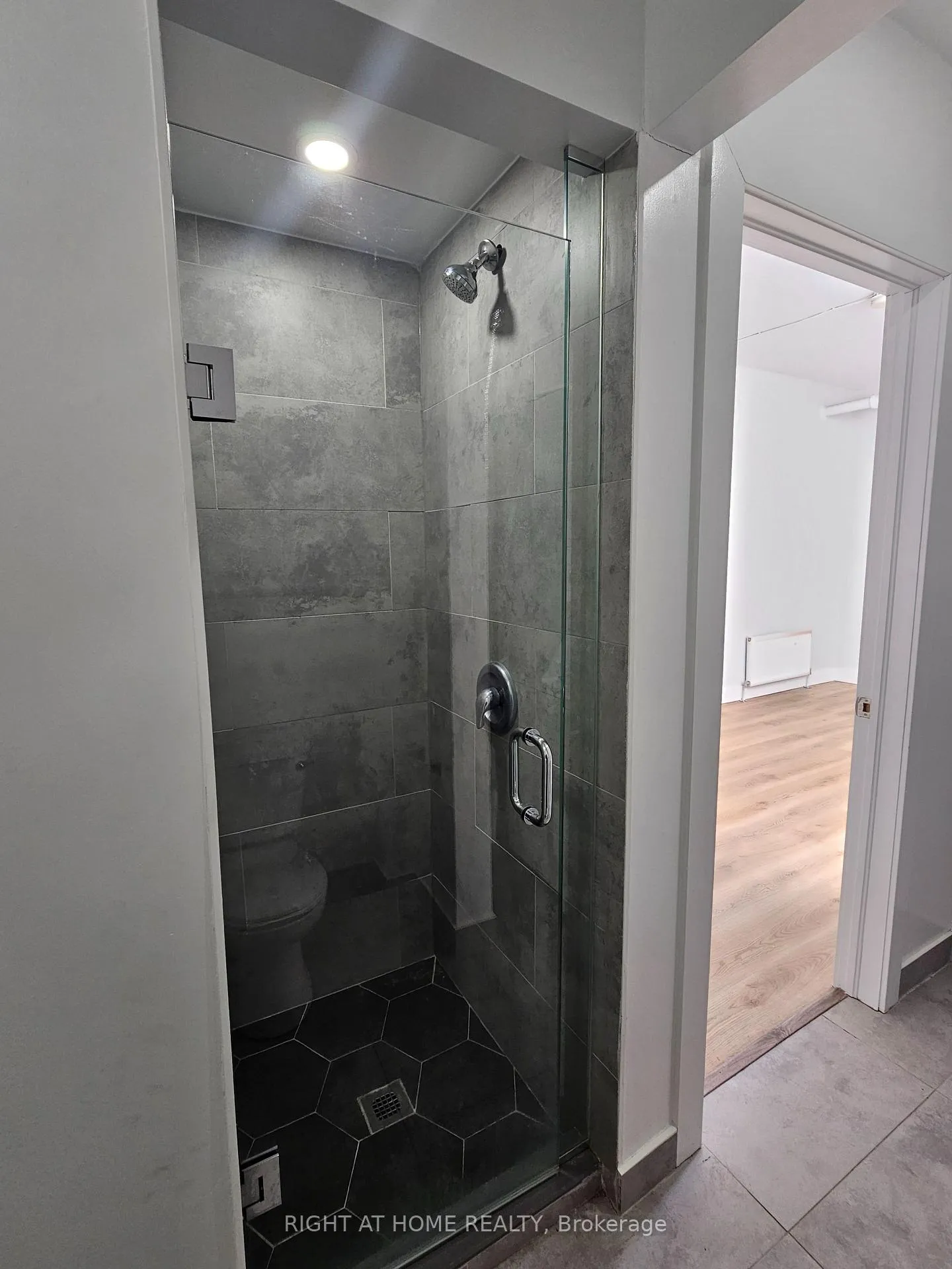 Photo 19 of Unit 3, 437 Spadina Avenue, Toronto, Kensington-Chinatown — HOMEH